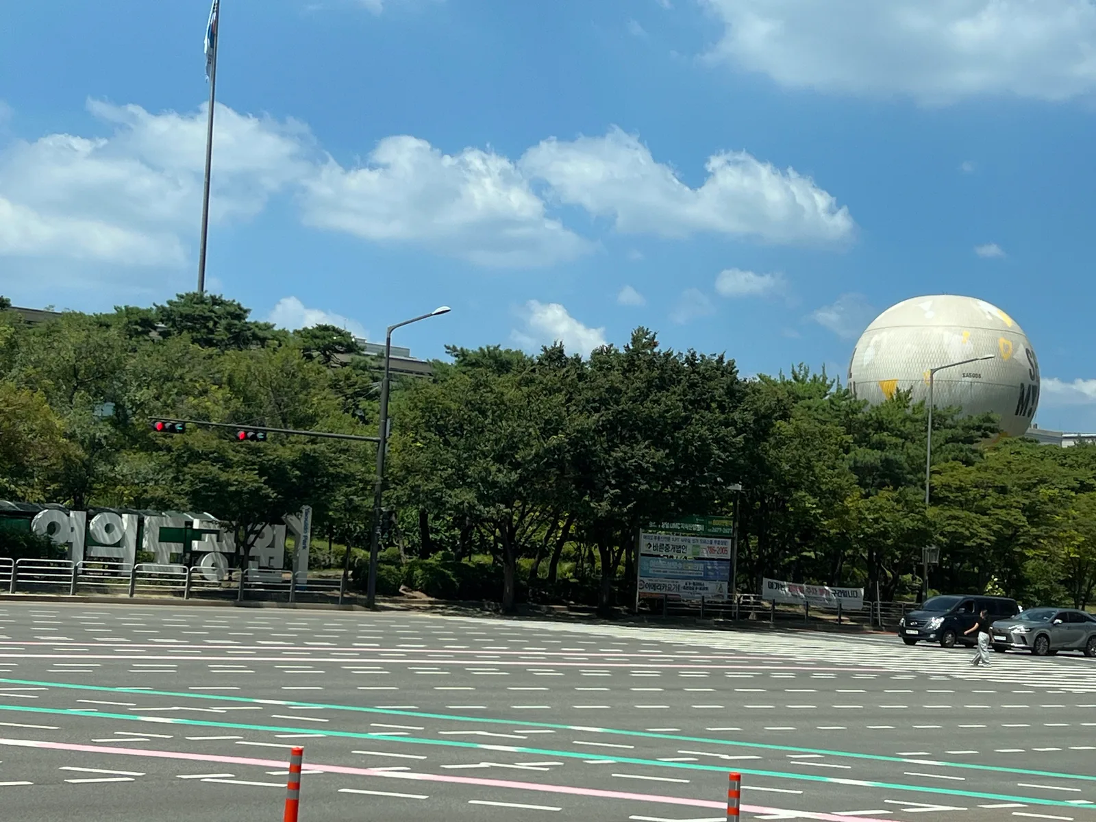 Yeouido Park β budget guide Seoul