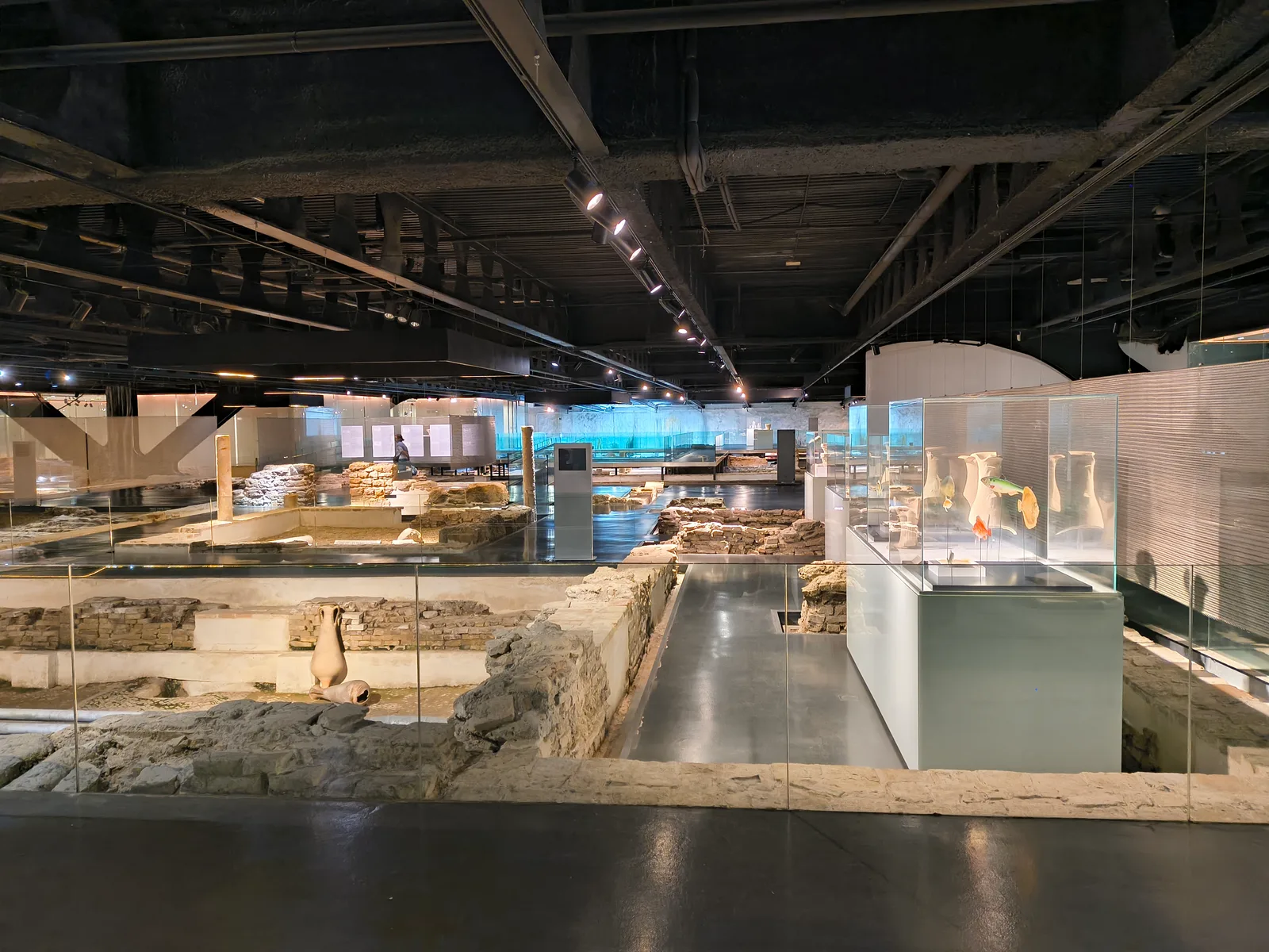 Atmosphere at Antiquarium Seville — travel photo
