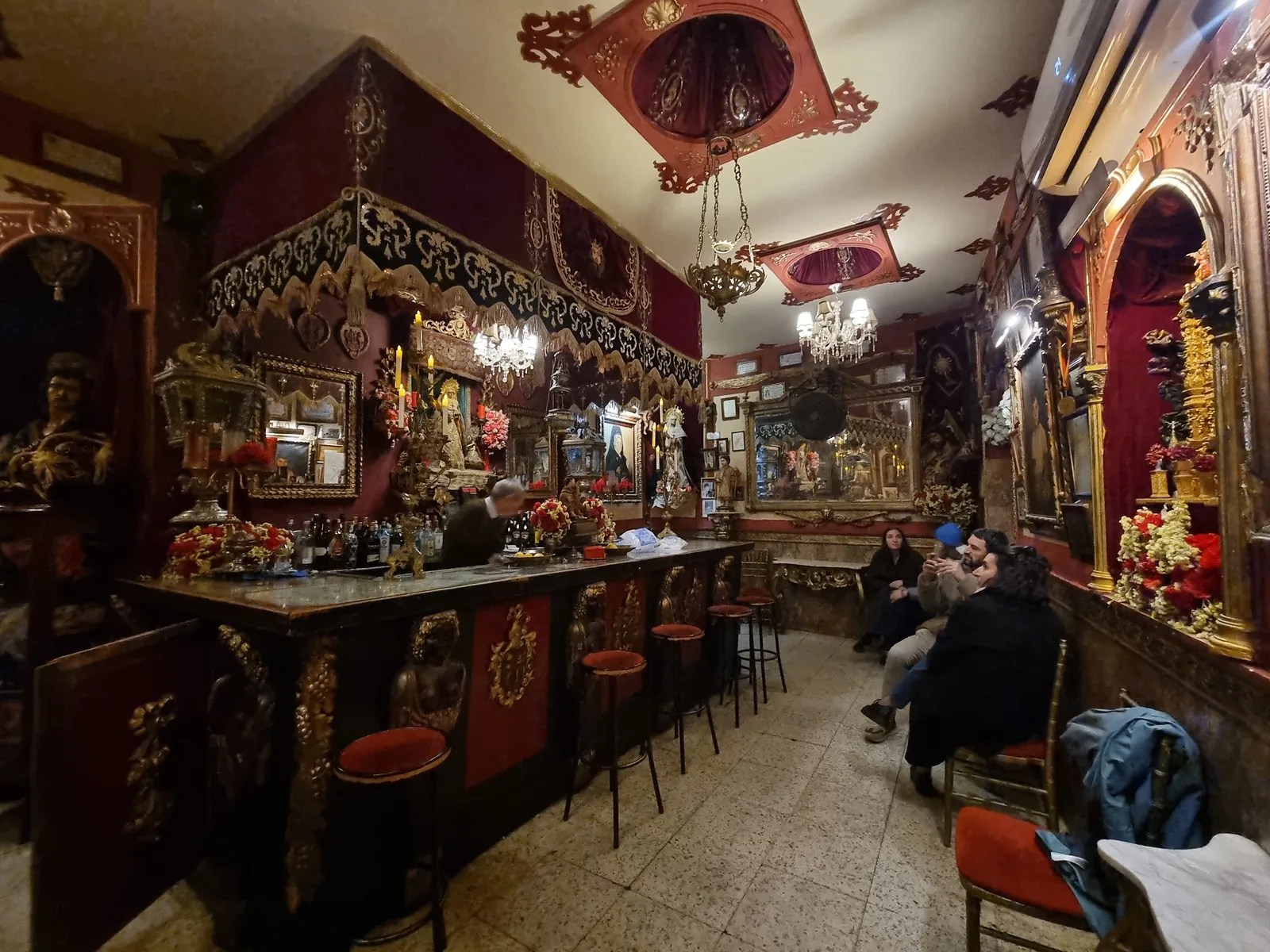 Main view at Bar Garlochí Seville — travel photo