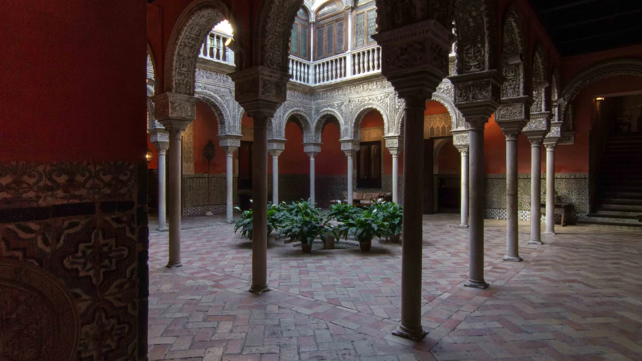 Casa de Salinas — hidden gems guide Seville