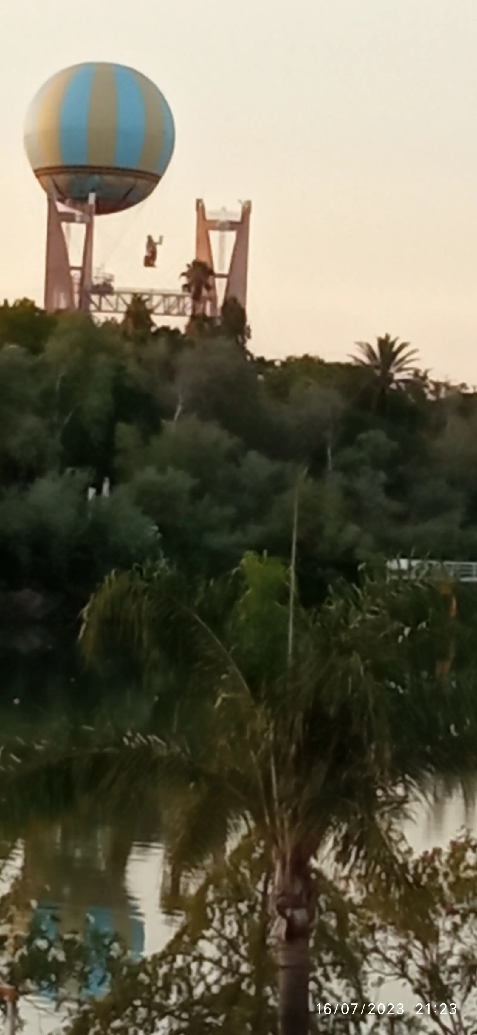 Details at Jardín Americano Seville — travel photo