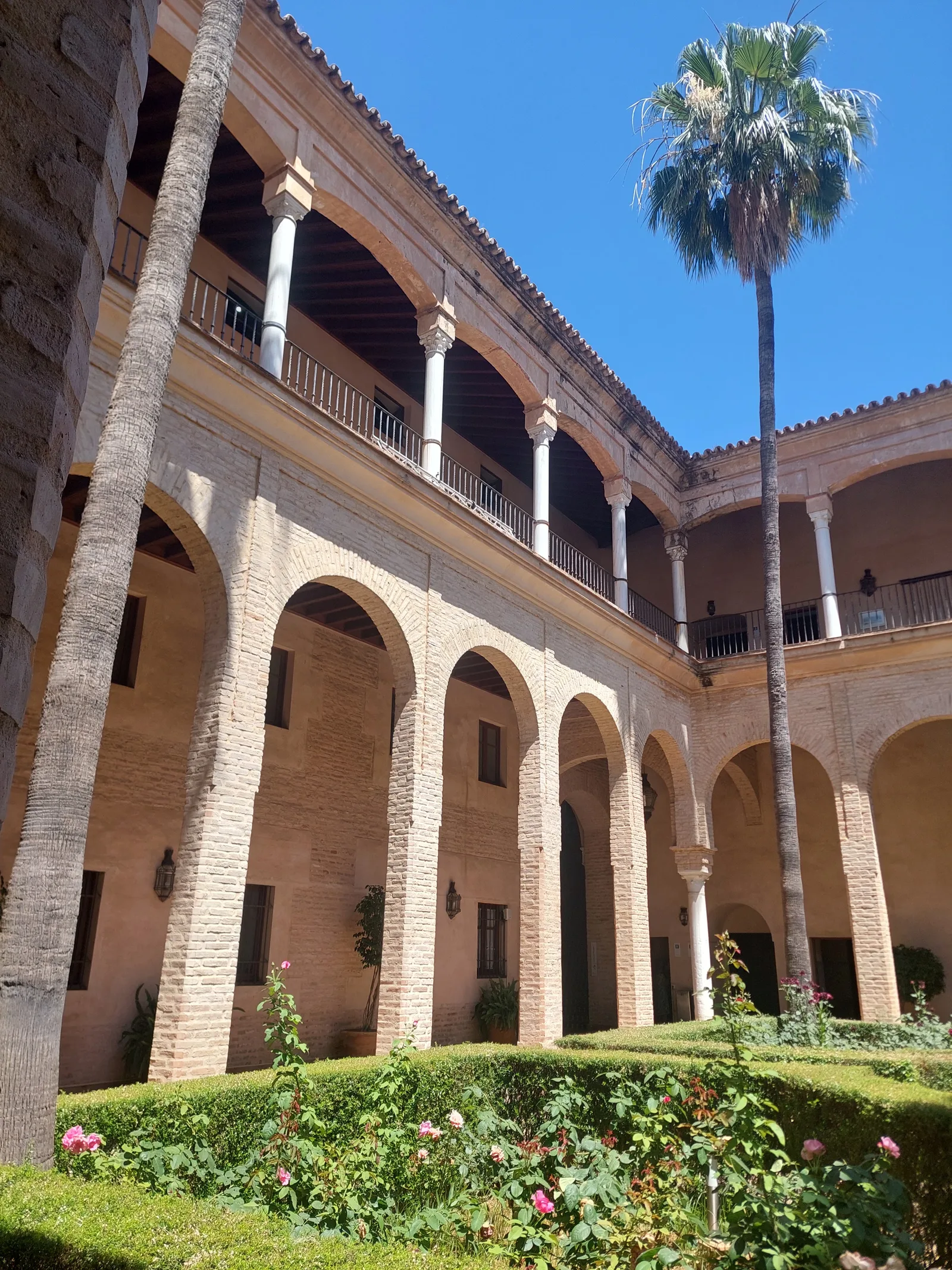 Atmosphere at Palacio Marqueses de la Algaba Seville — travel photo