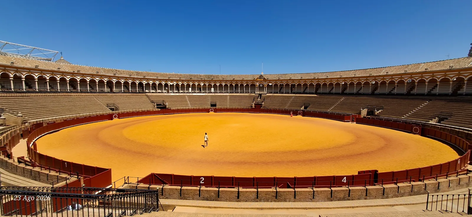 Main view at Plaza de Toros de la Real Maestranza de Caballería de Sevilla Seville — travel photo