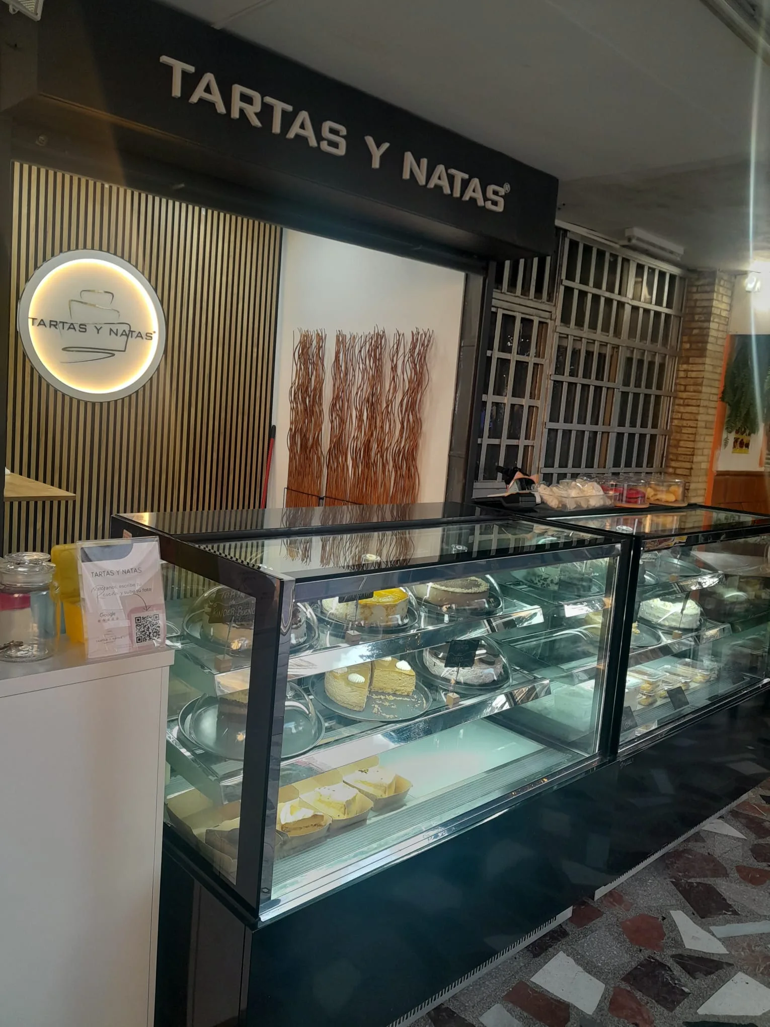 Main view at Tartas Y Natas Seville — travel photo