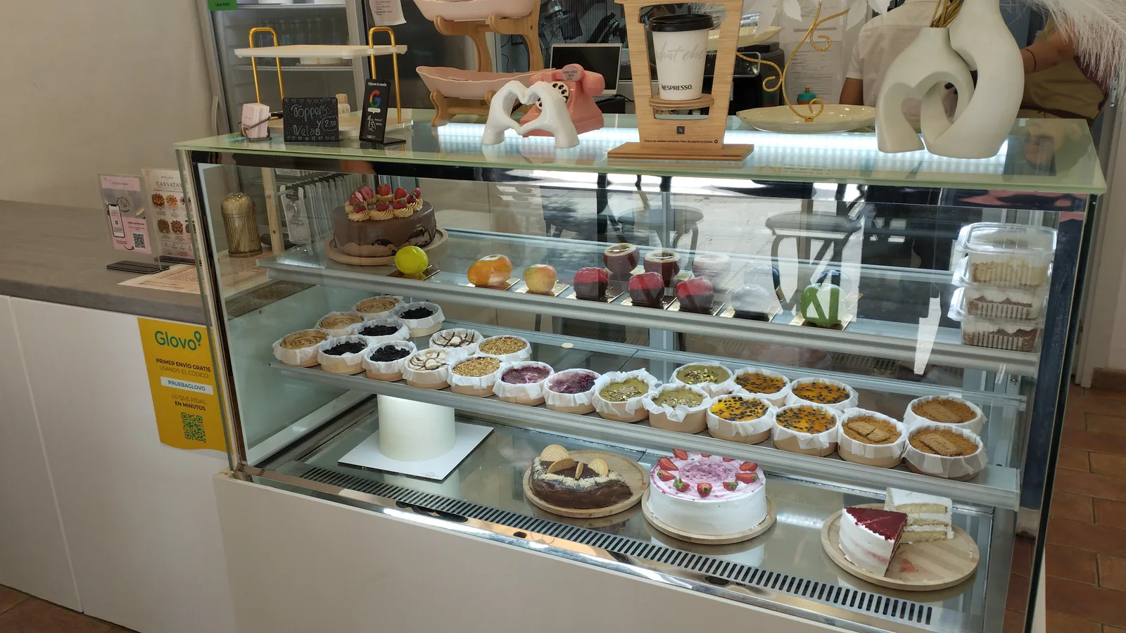Details at Tartas Y Natas Seville — travel photo