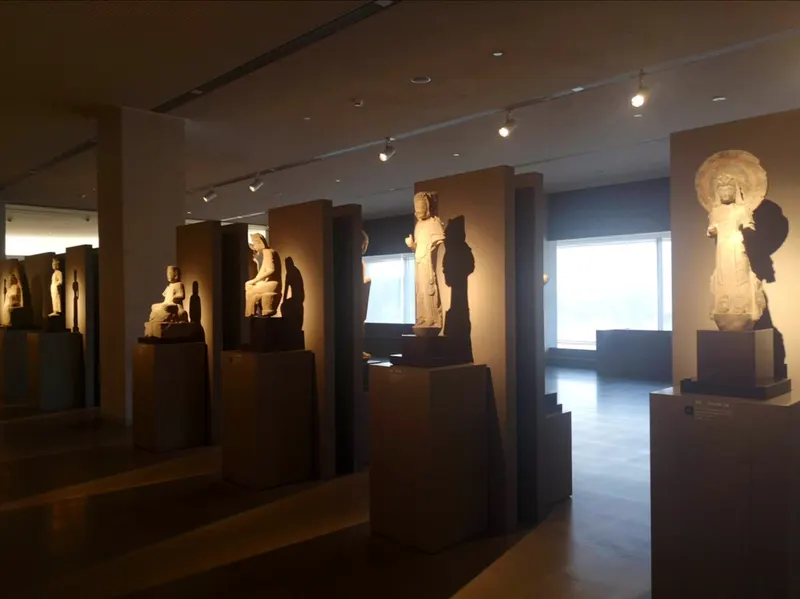 Aurora Art Museum
