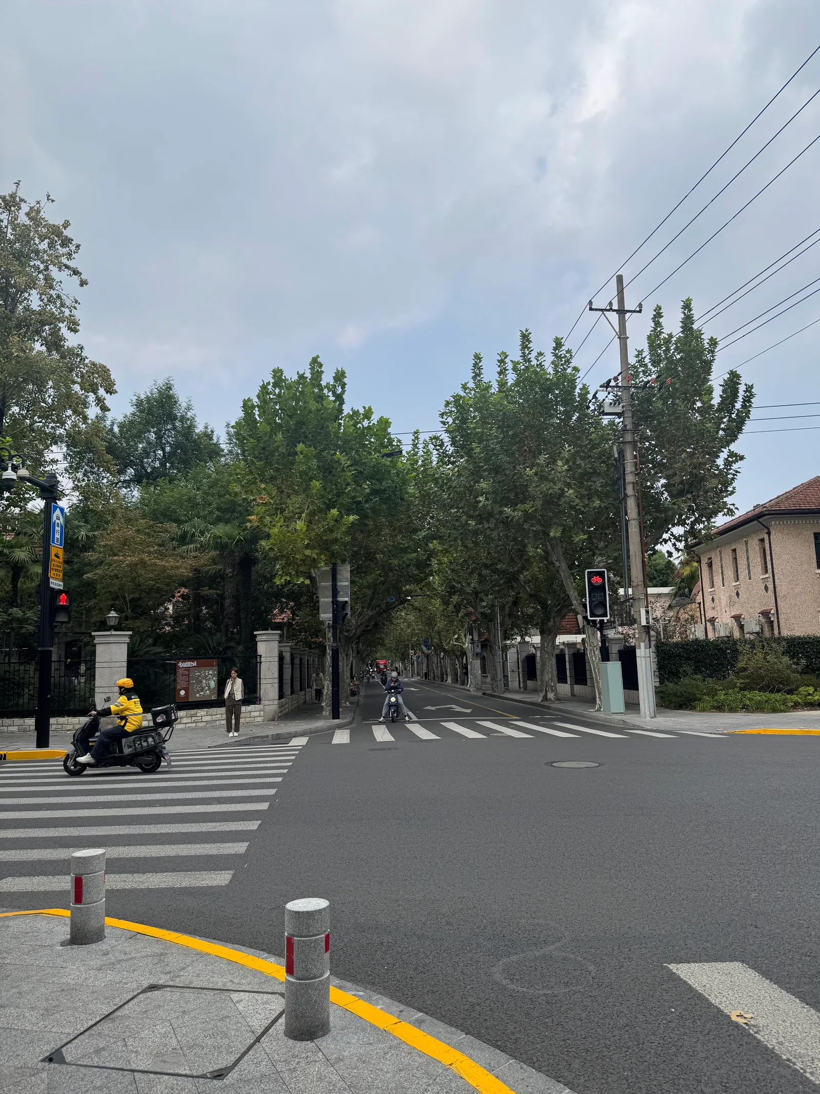 Atmosphere at Shanghai French Concession Needle General Yard Former Site Shanghai — travel photo