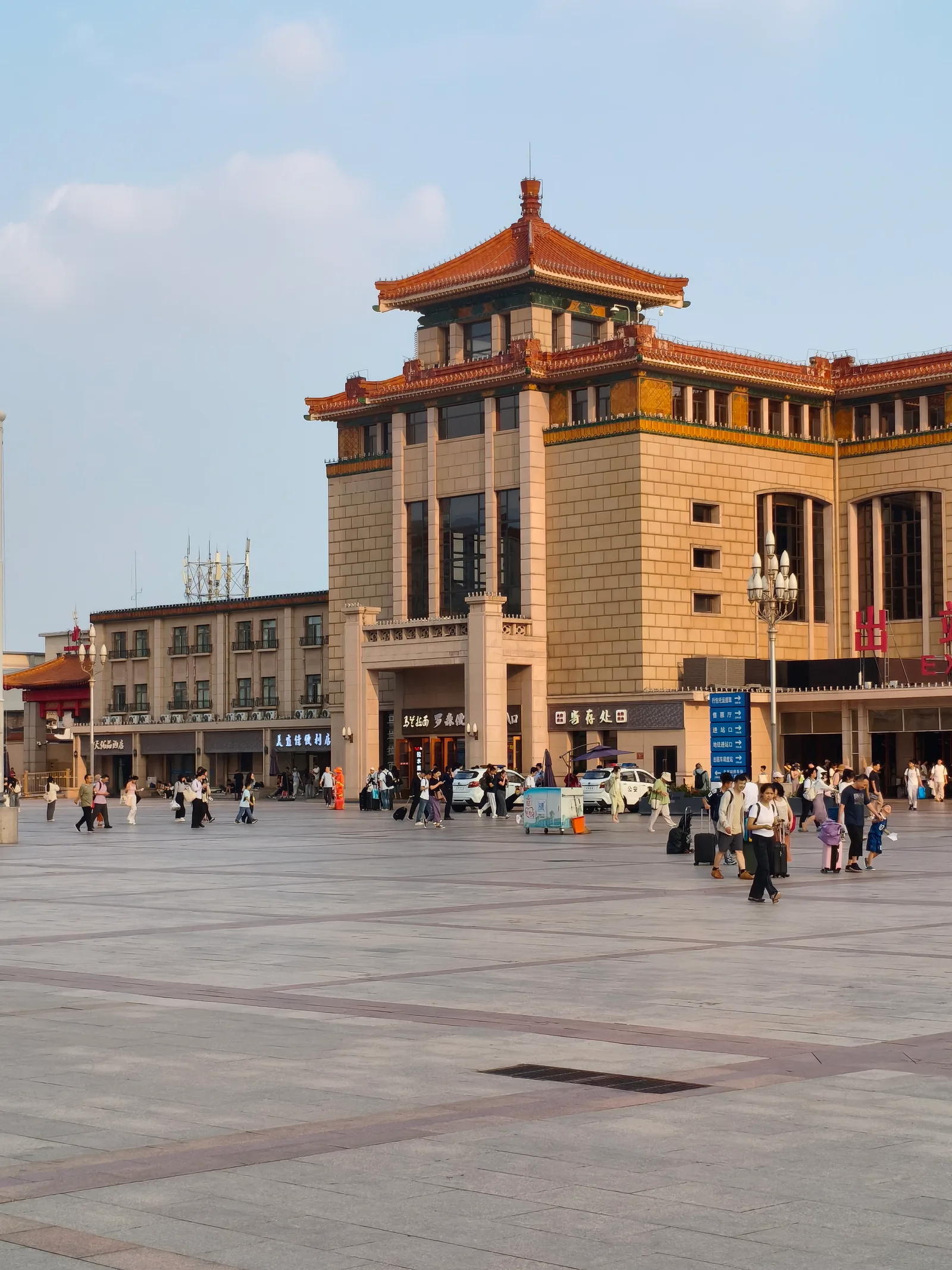 Shanghai Railway Station — hidden gems guide Shanghai