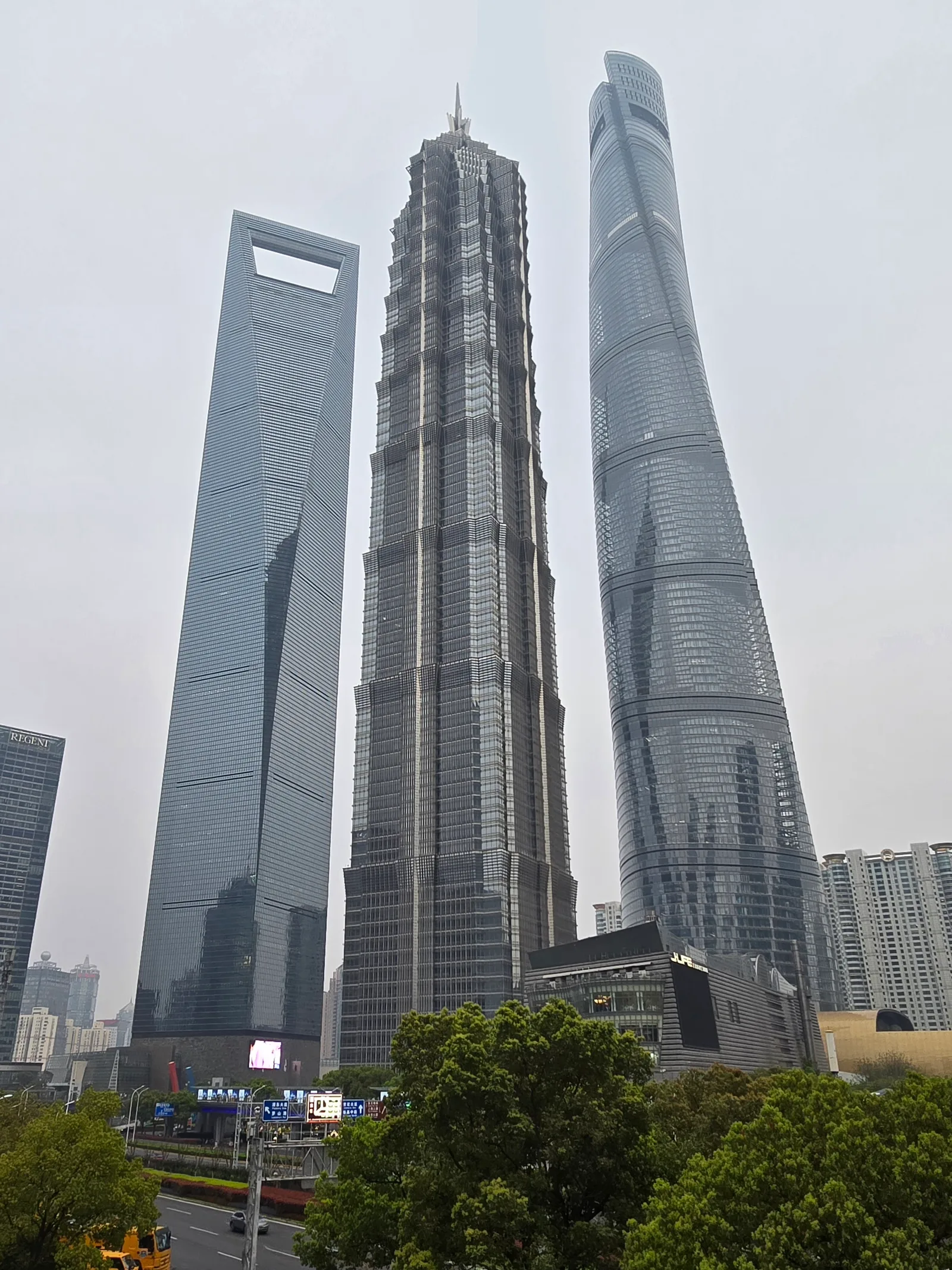 Atmosphere at Shanghai World Financial Center Shanghai — travel photo