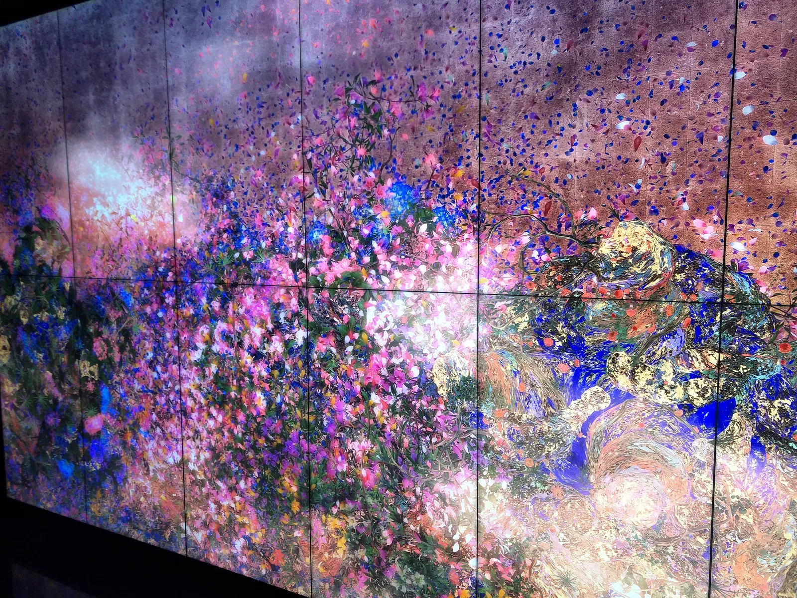 Atmosphere at TANK Shanghai Shanghai — travel photo
