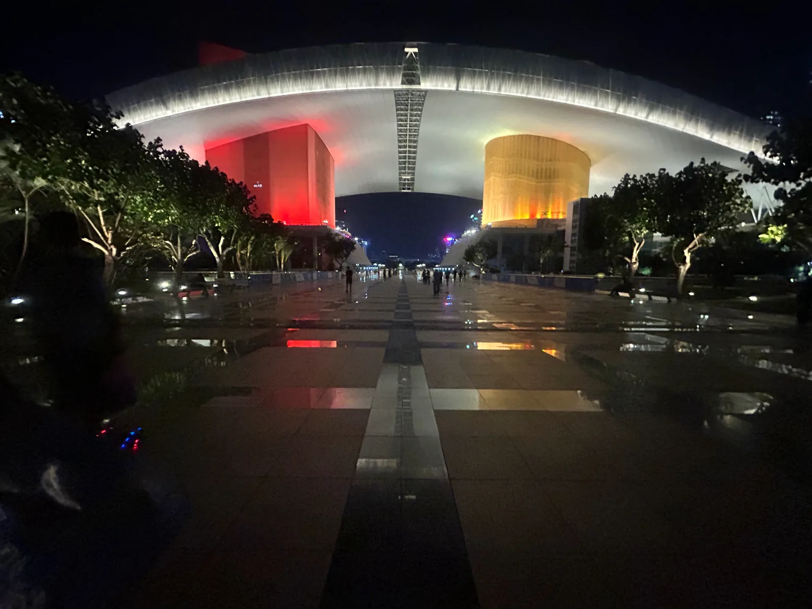 Atmosphere at Citizen Square Shenzhen — travel photo