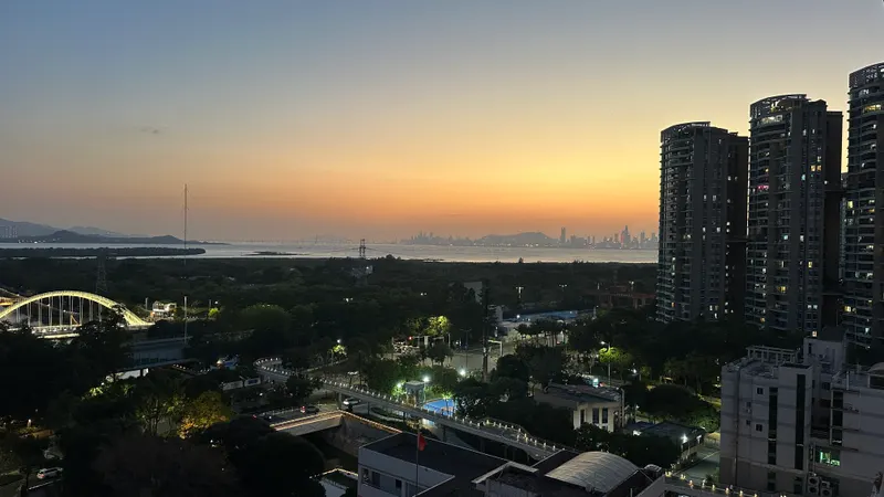 Hampton Apartments by Hilton Shenzhen Futian Mangrove Park