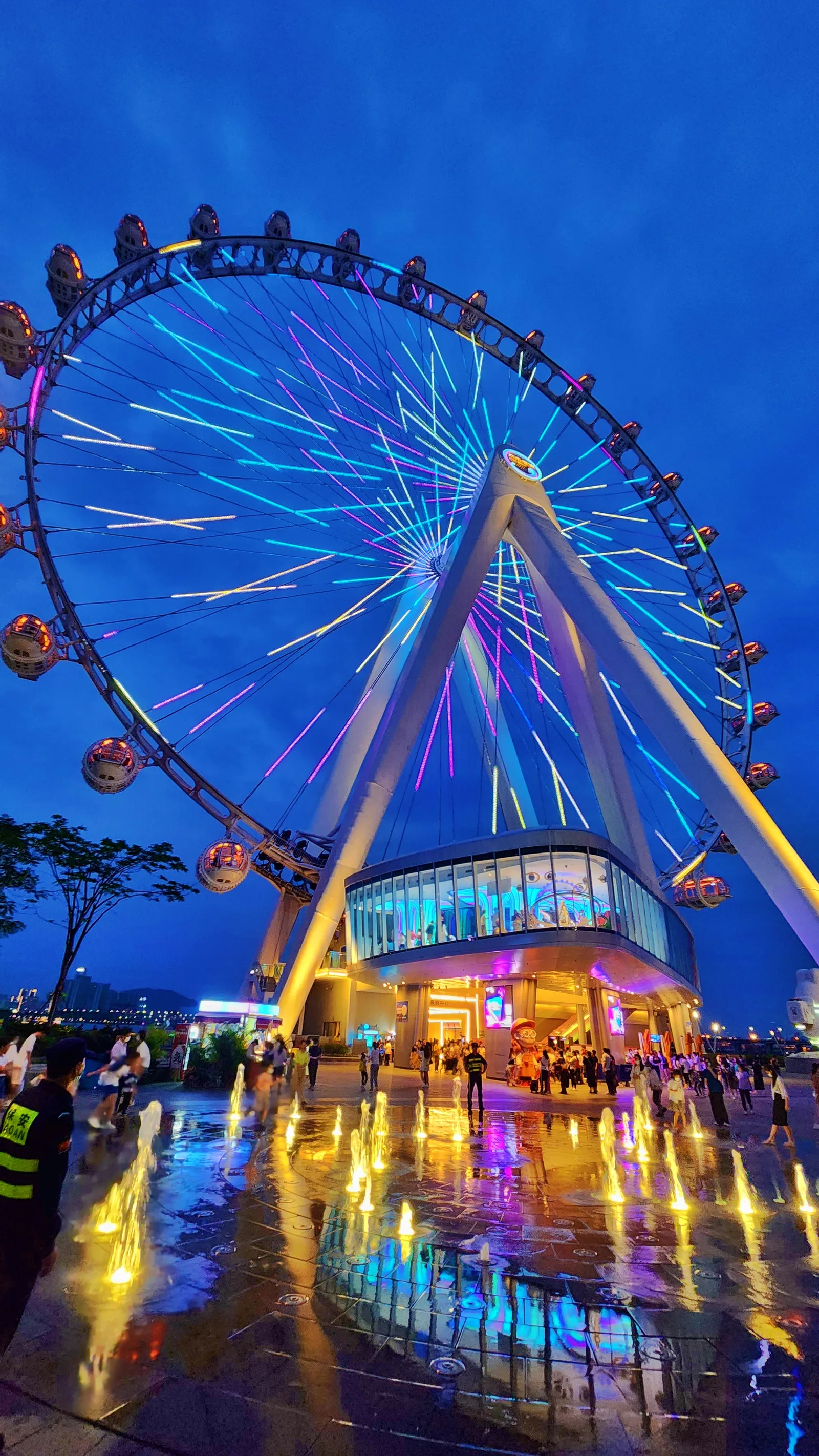 Main view at Happy Harbour Shenzhen — travel photo
