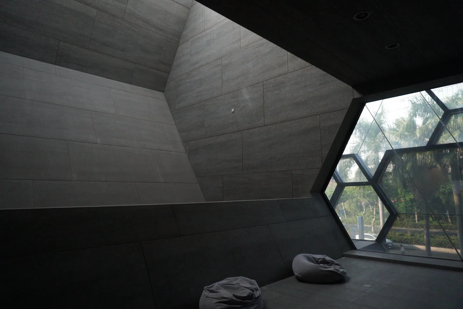 Atmosphere at Hua Art Museum Shenzhen — travel photo
