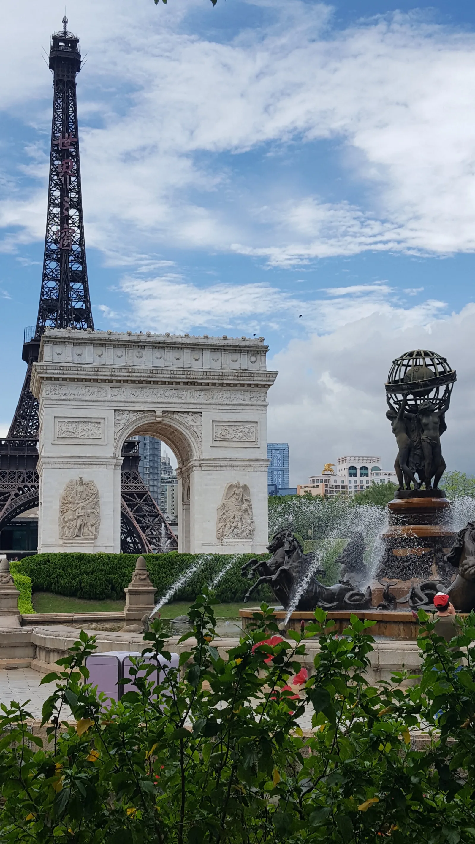 Main view at The Grand Palace of Thailand Shenzhen — travel photo
