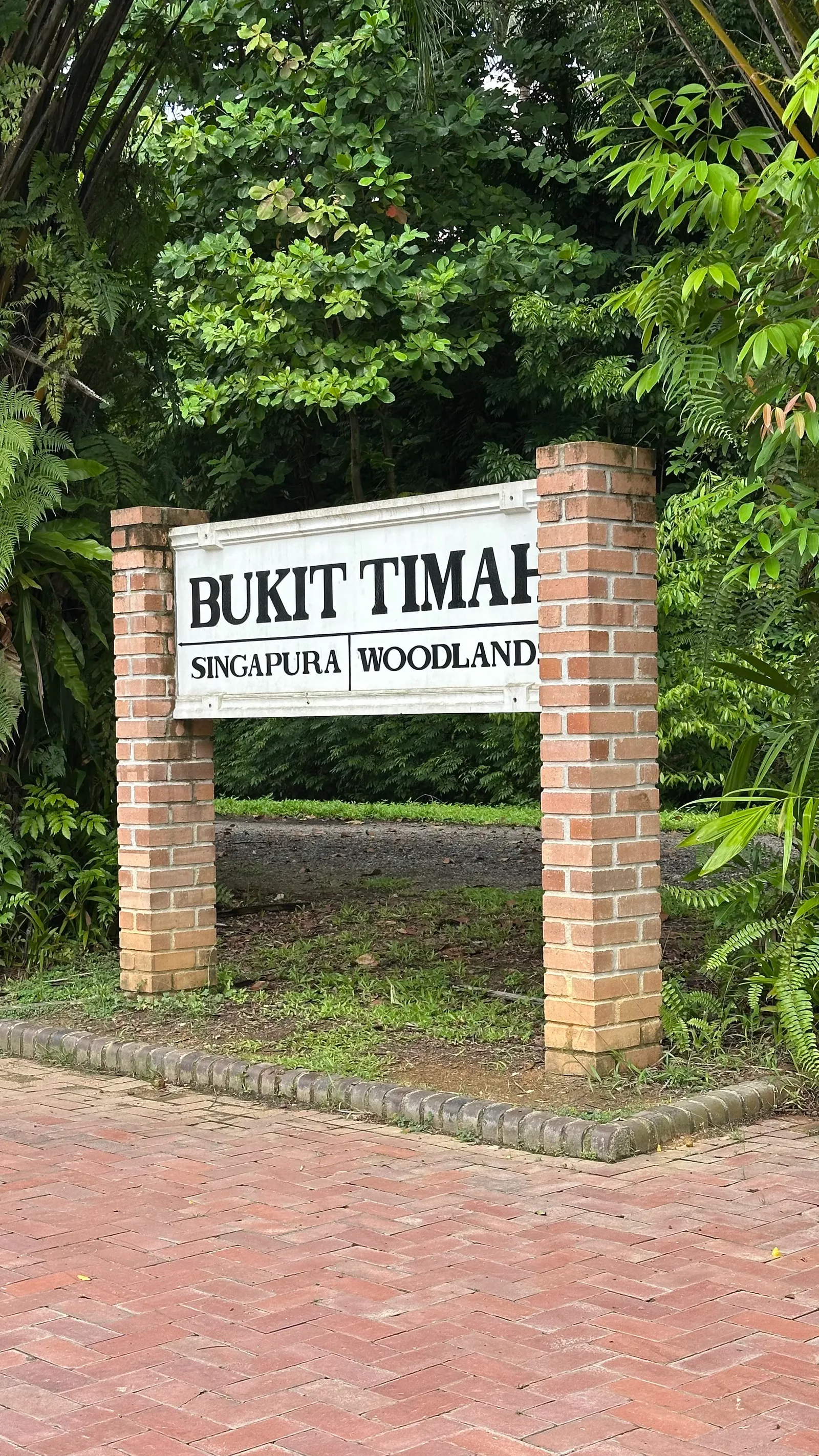 Atmosphere at Former Bukit Timah Railway Station Singapore — travel photo