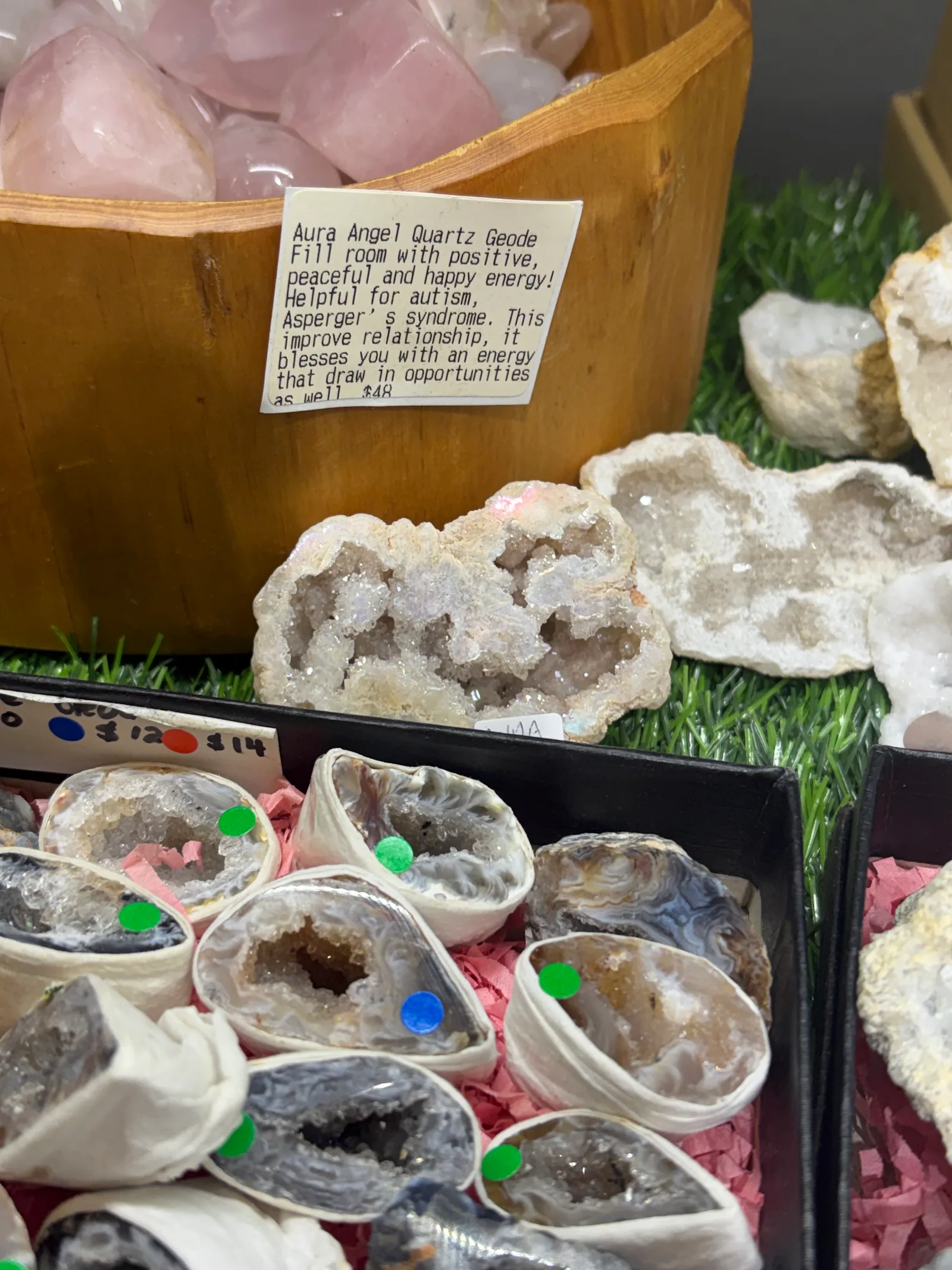 Details at SECRET CRYSTALS Singapore Crystal Shop Singapore — travel photo