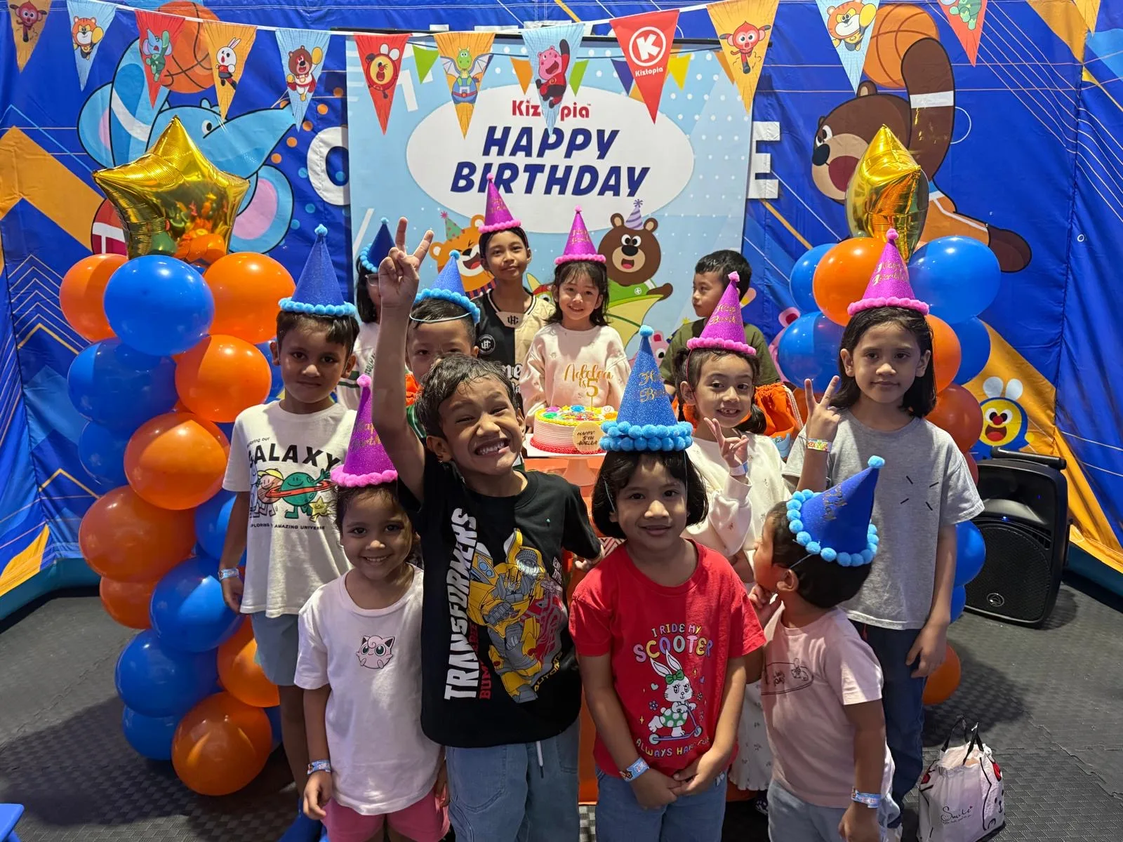 Atmosphere at Bouncetopia by Kiztopia @ SAFRA Choa Chu Kang Singapore — travel photo