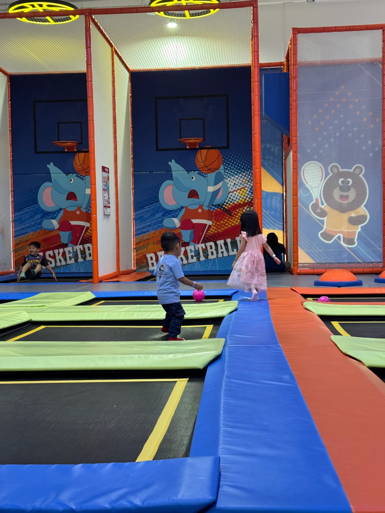 Details at Bouncetopia by Kiztopia @ SAFRA Choa Chu Kang Singapore — travel photo