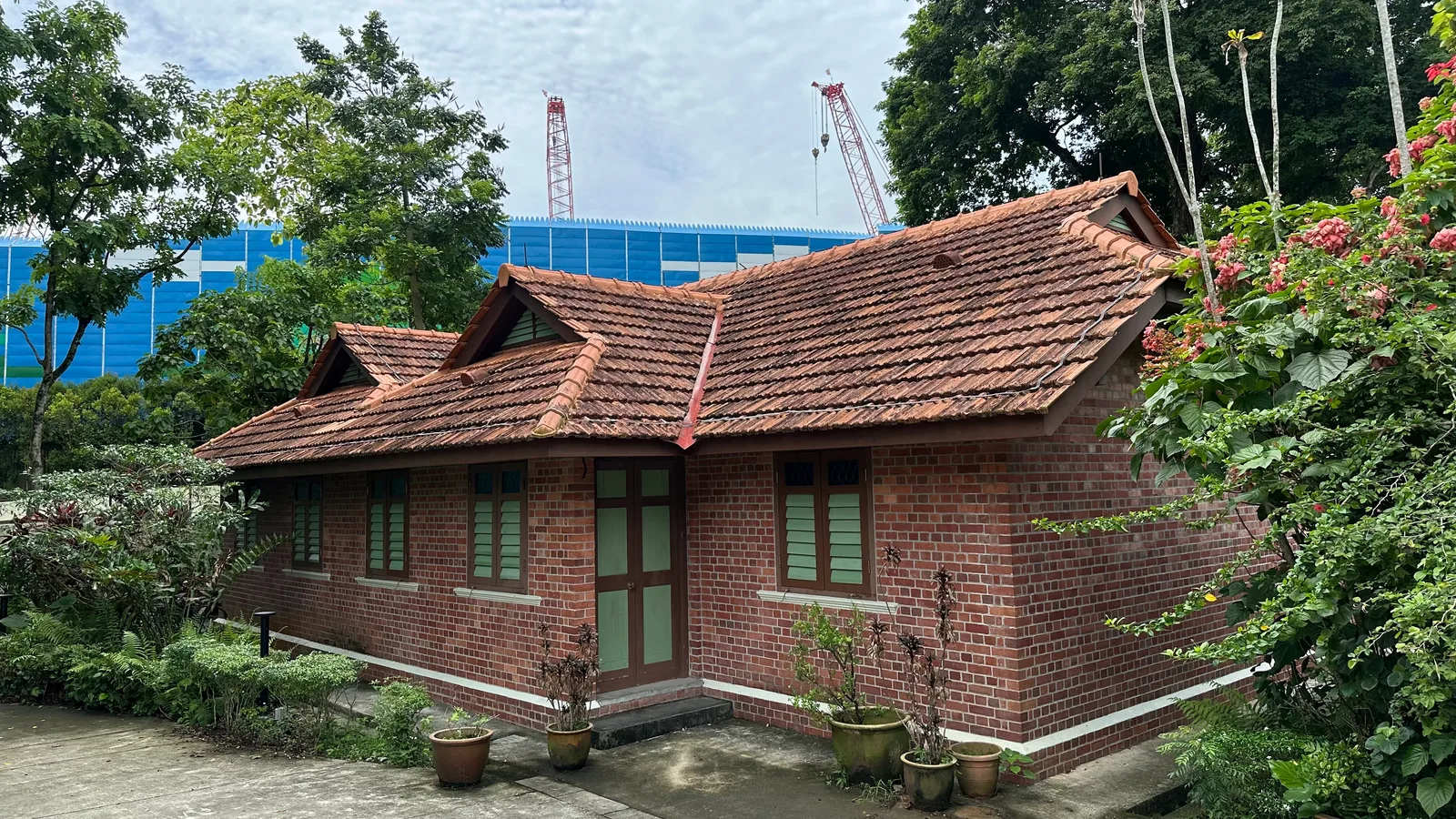 Main view at Former Bukit Timah Railway Station Singapore — travel photo