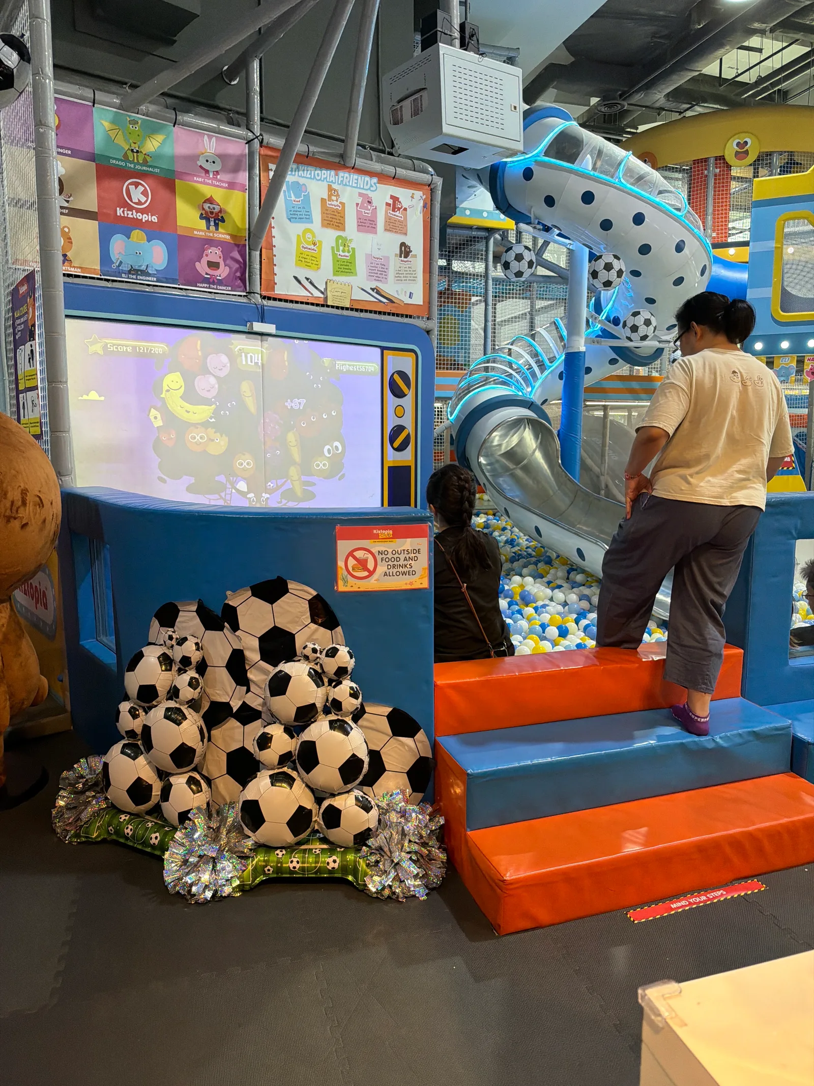 Details at Kiztopia Club @ The Woodleigh Mall Singapore — travel photo