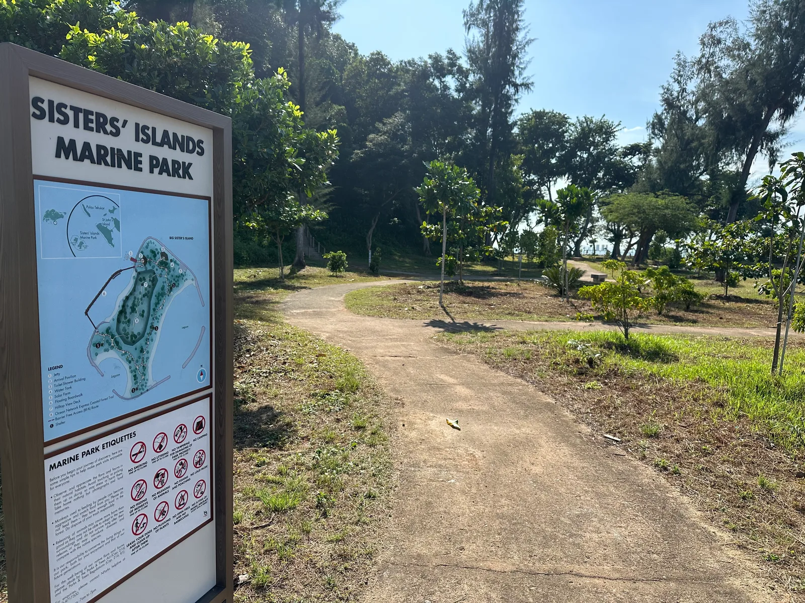 Main view at Sisters’ Islands Marine Park Singapore — travel photo