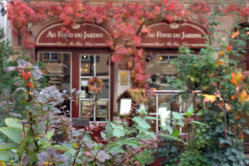Au Fond du Jardin