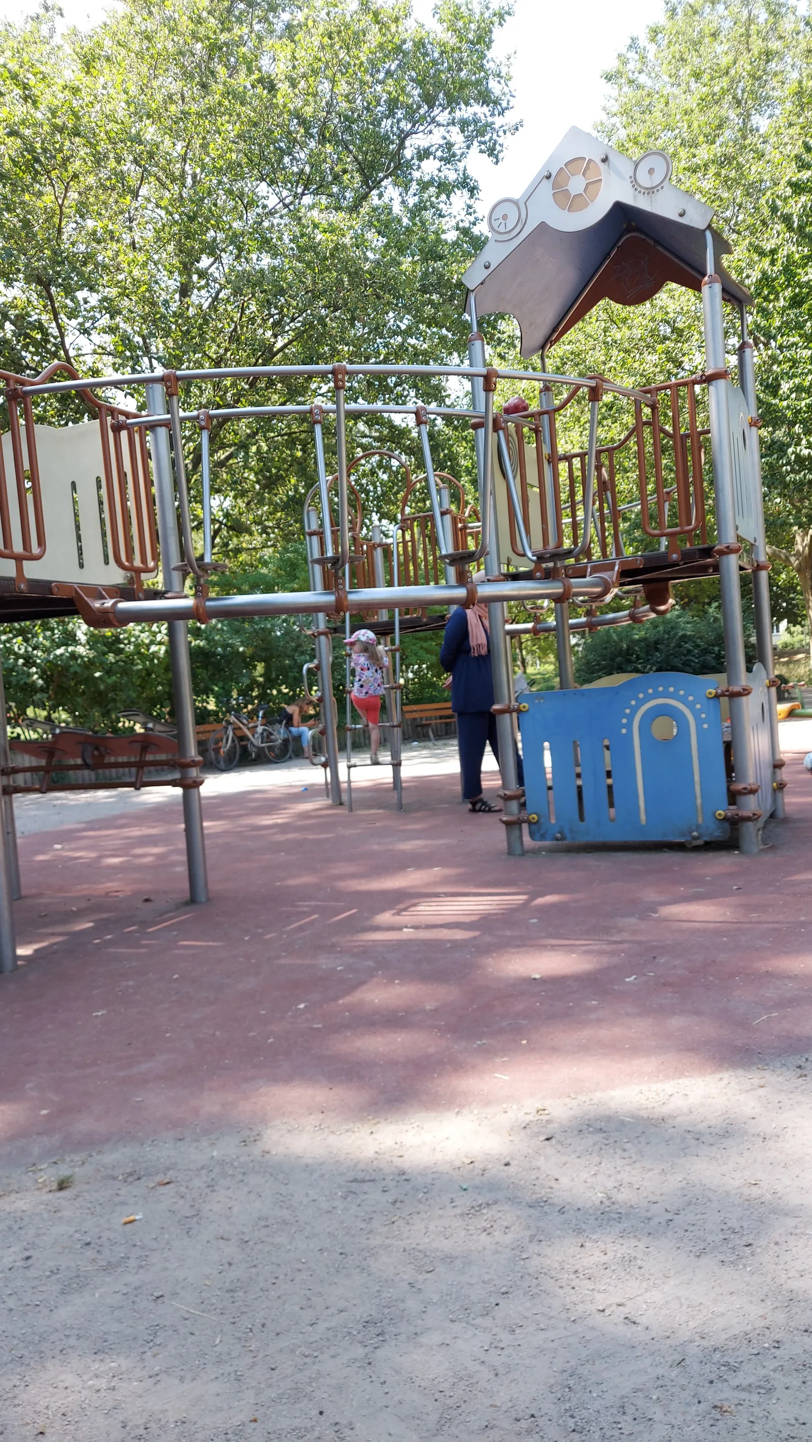 Main view at Extenwoerthfeld Park Strasbourg — travel photo