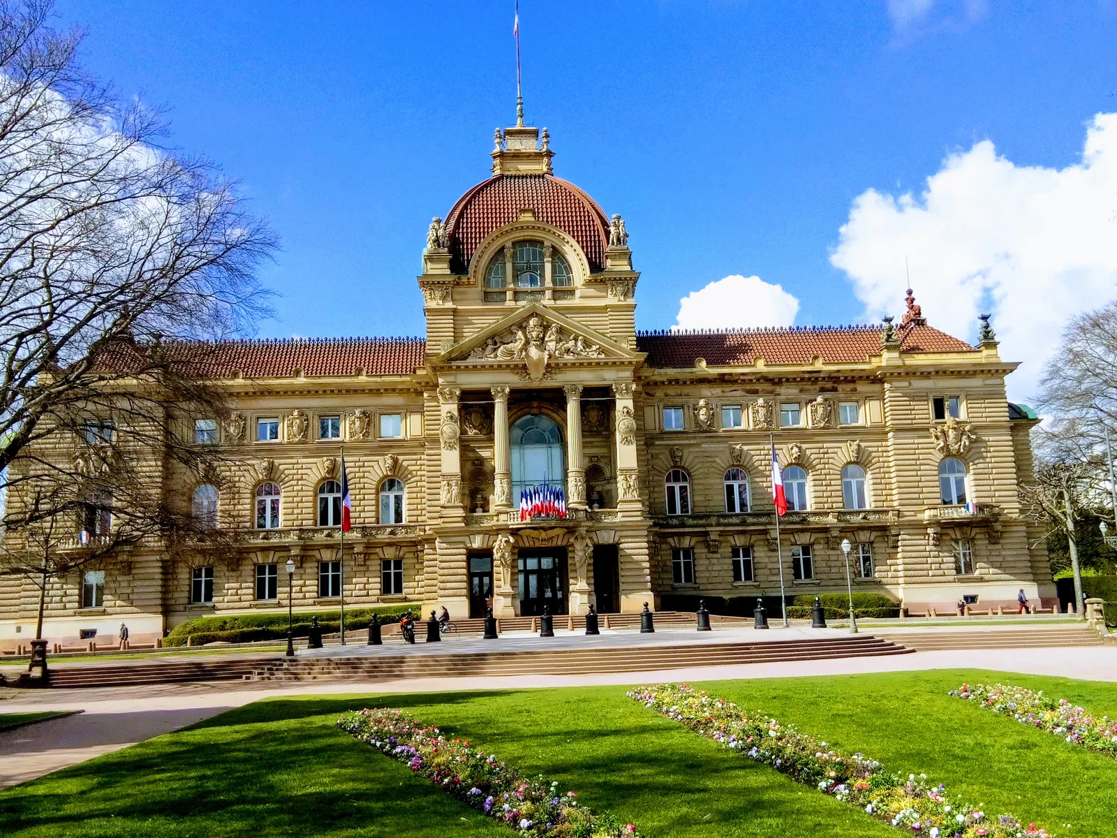 Interior at Jardin de la Place de la République Strasbourg — travel photo