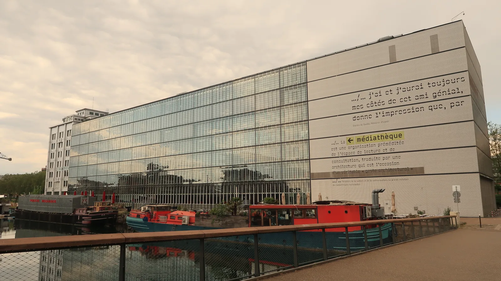 Atmosphere at Parc de l'Étoile Strasbourg — travel photo
