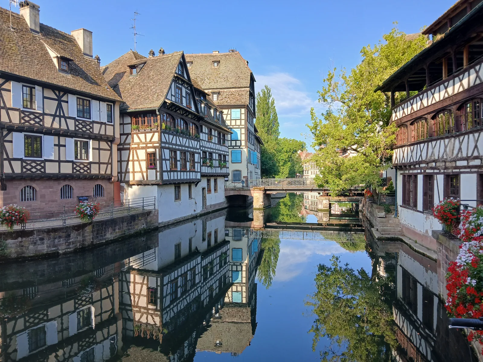 Main view at Square Louise-Weiss Strasbourg — travel photo