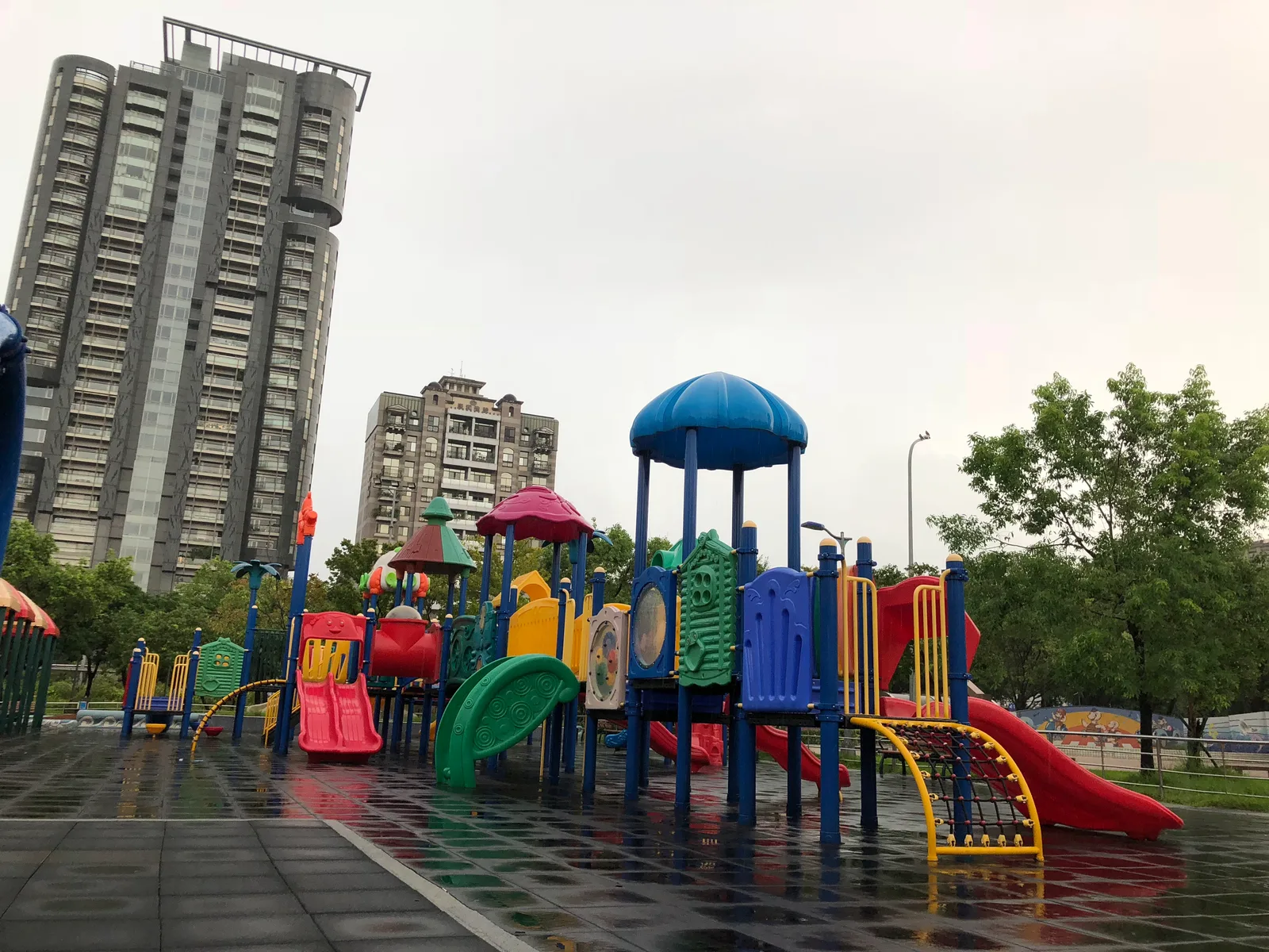 Details at Daan Park Taipei — travel photo
