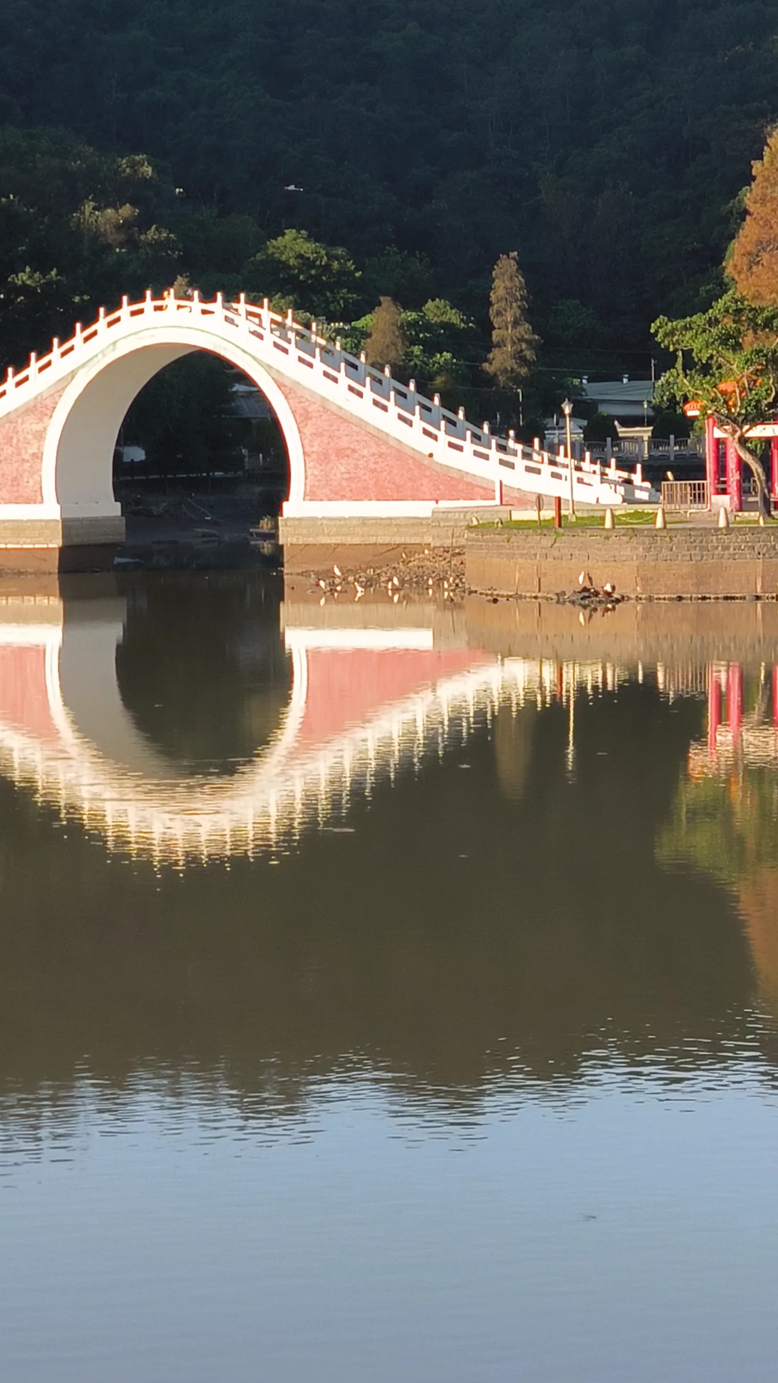 Atmosphere at Dahu Park Taipei — travel photo
