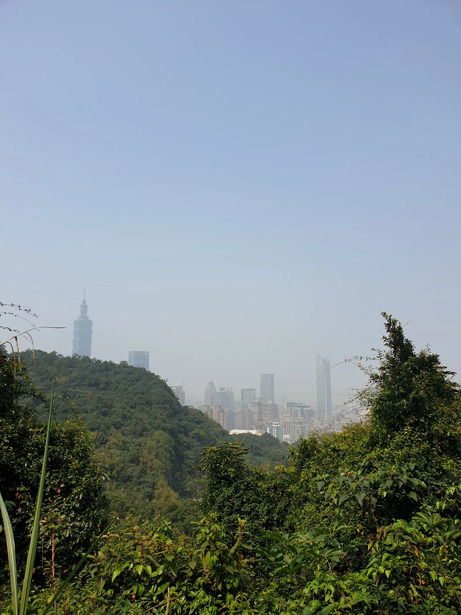 Details at Four Beasts Scenic Area Taipei — travel photo