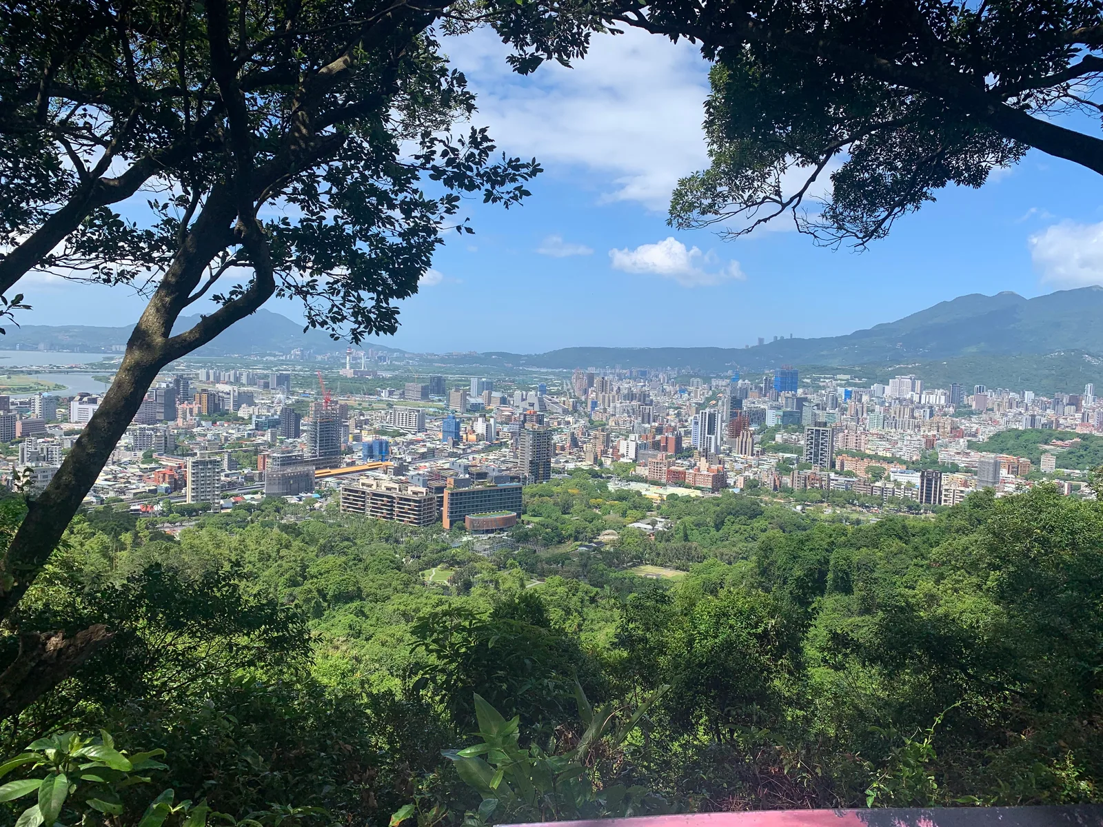 Main view at Jiantanshan Trail Taipei — travel photo