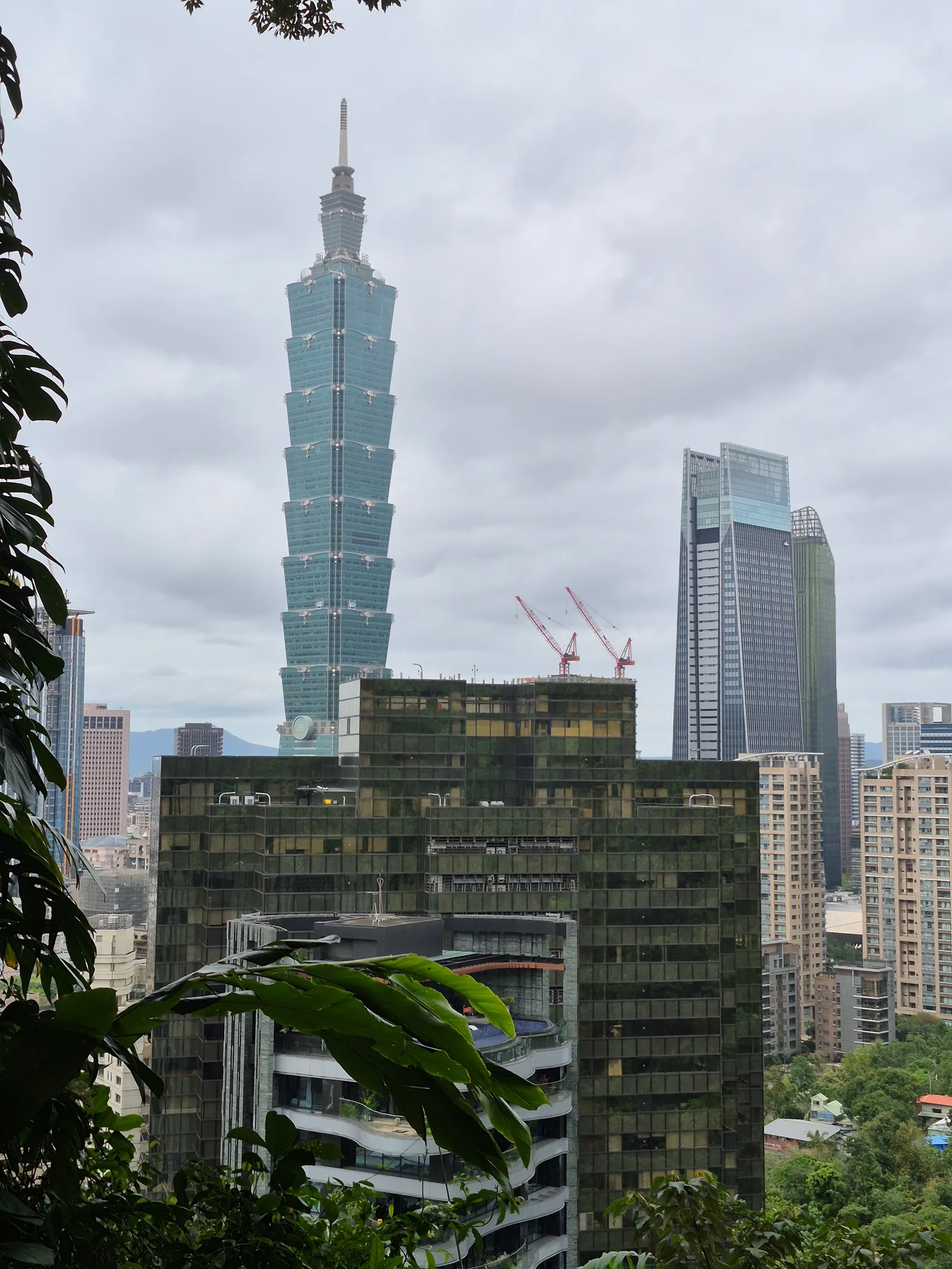 Atmosphere at Jiuwu Peak Taipei — travel photo