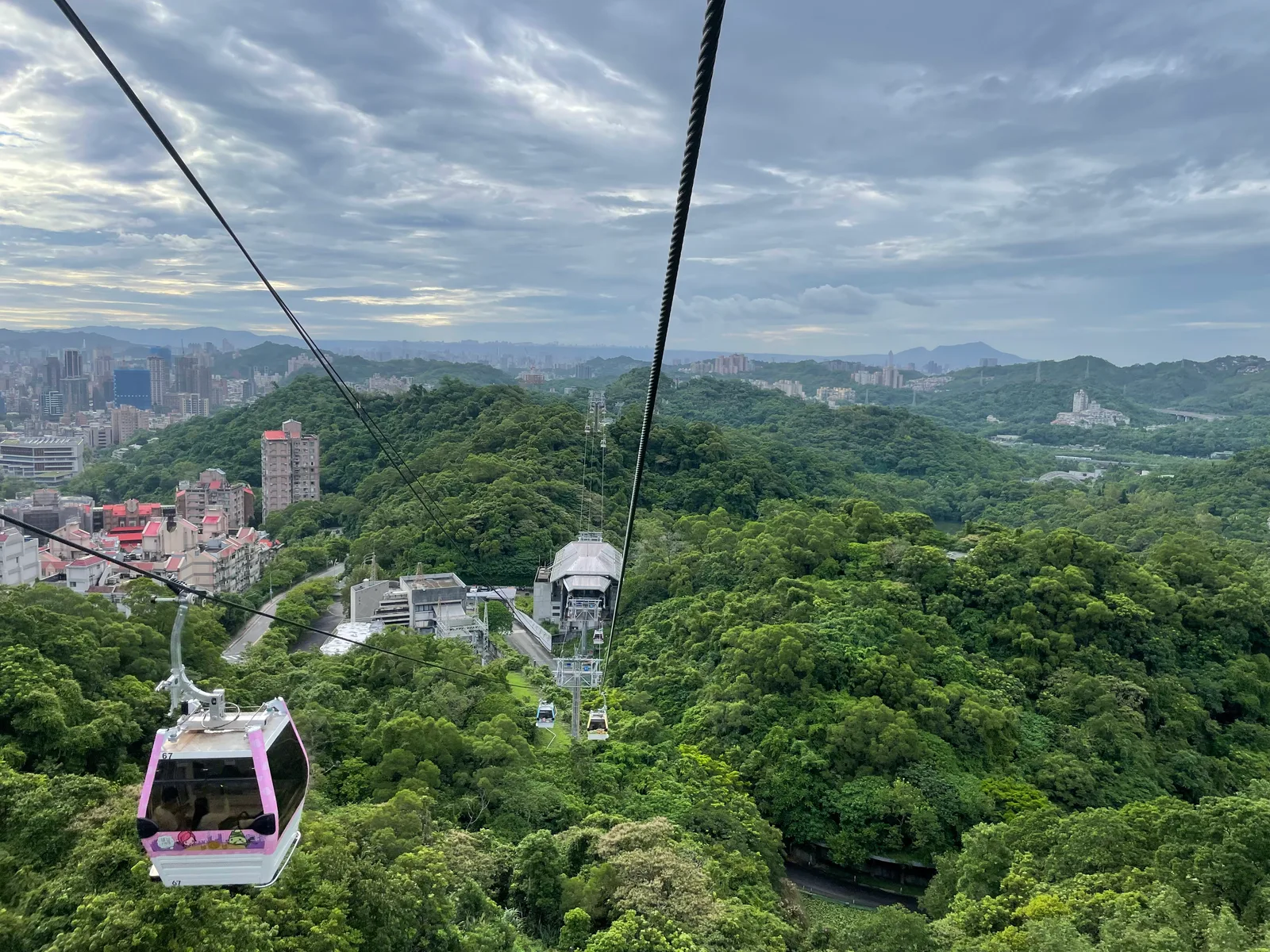 Main view at 動物園站水舞區 Taipei — travel photo