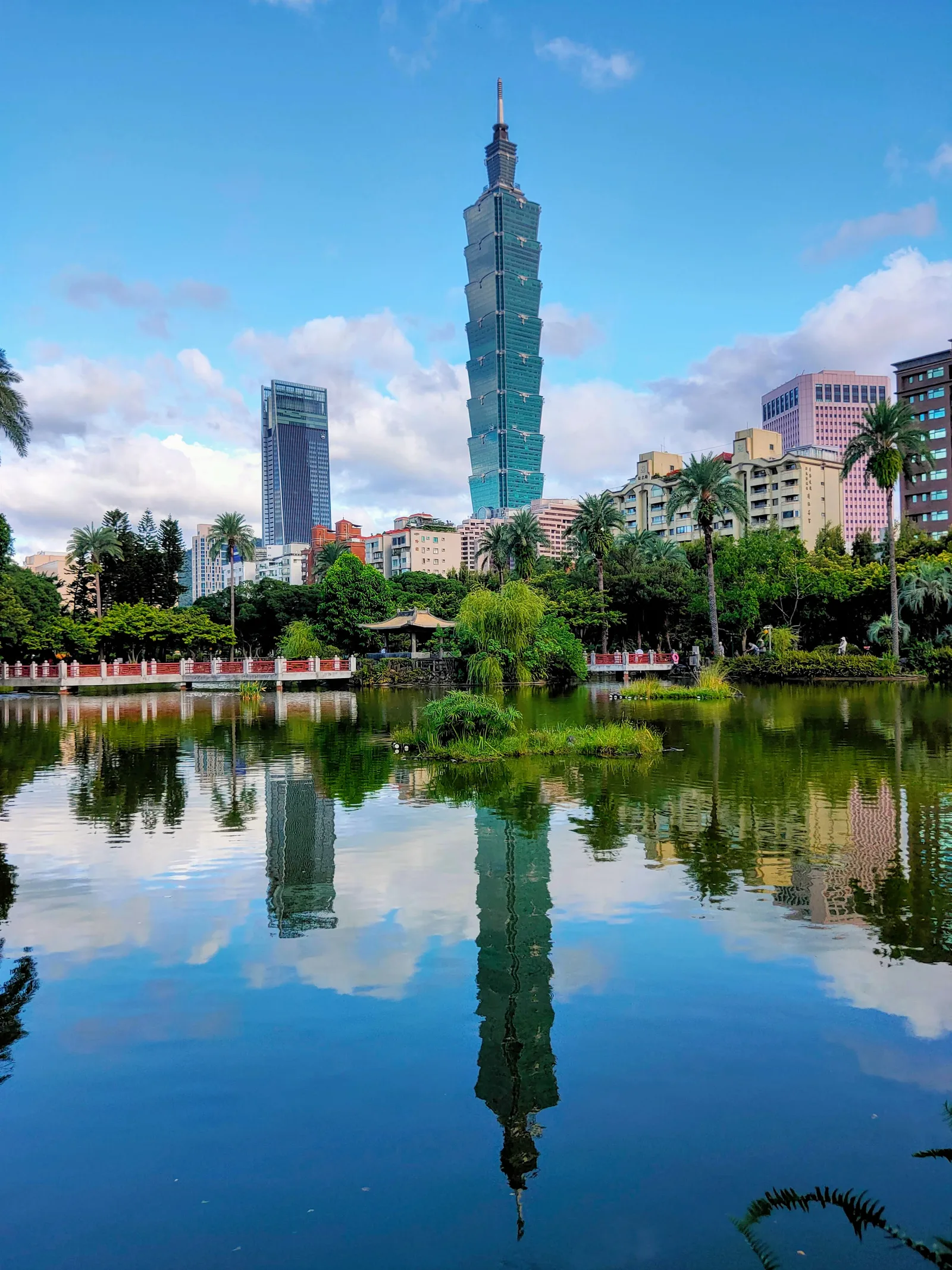 Main view at Zhongshan Park Taipei — travel photo