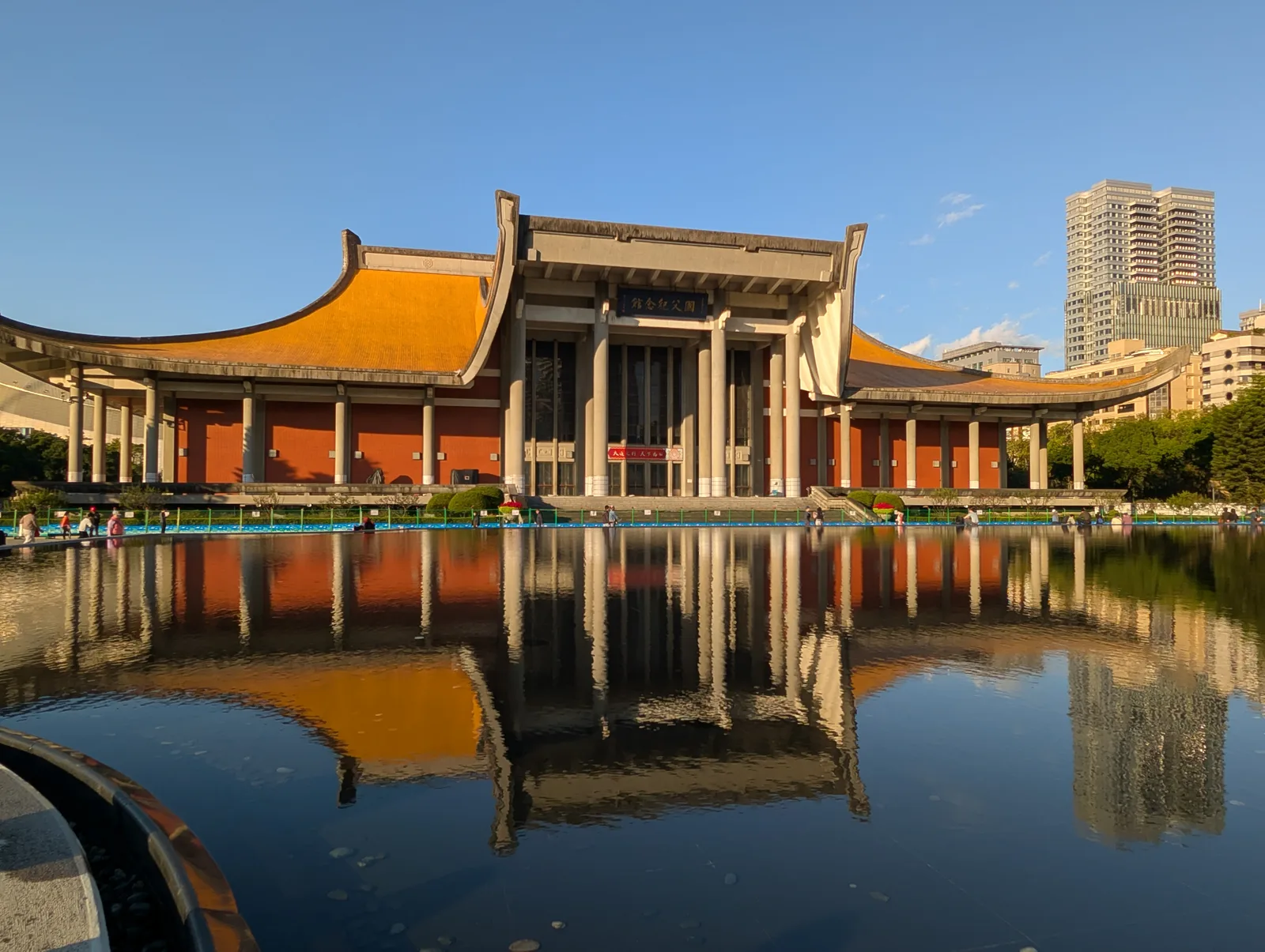 Details at Zhongshan Park Taipei — travel photo