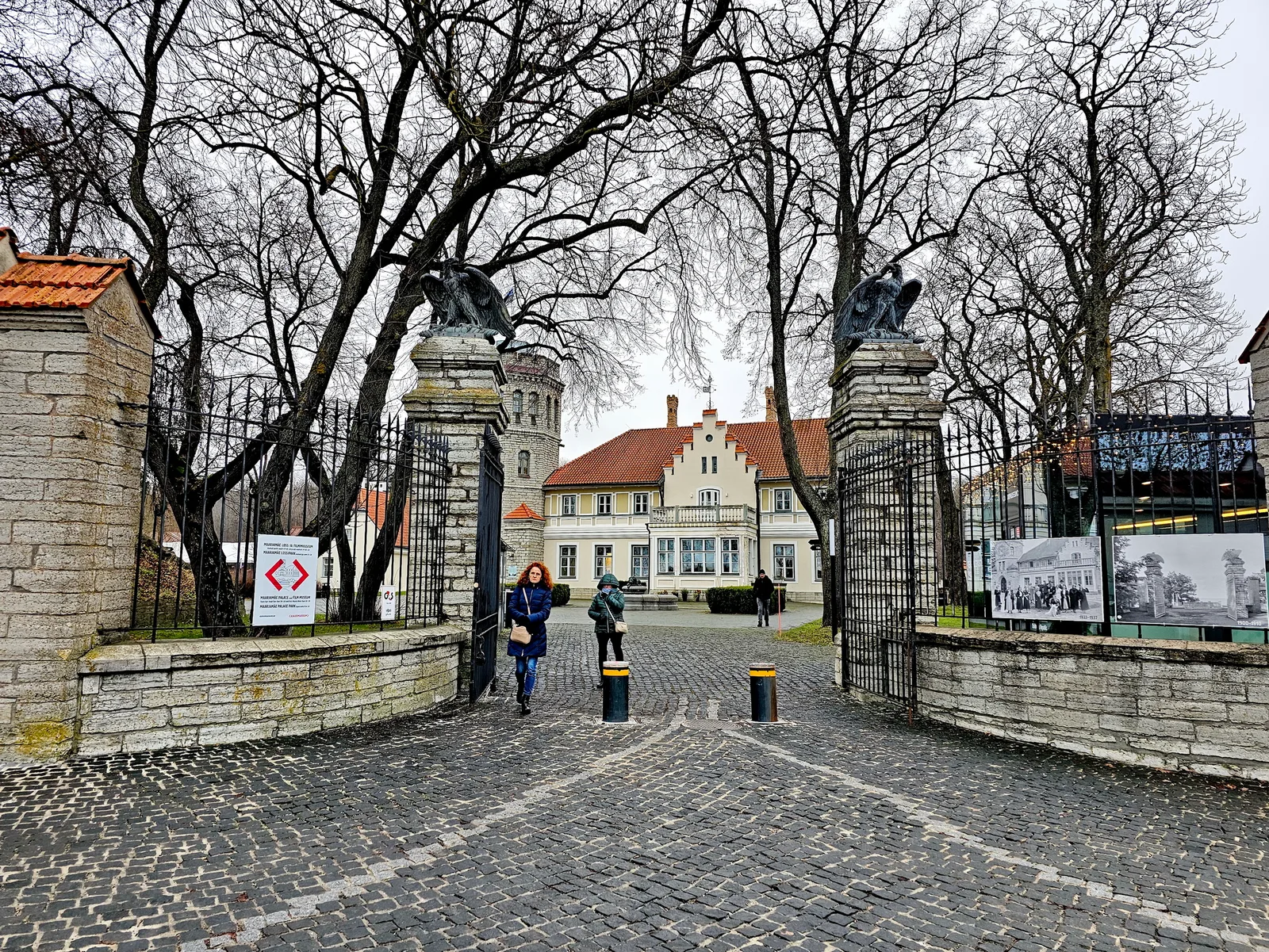 Main view at Maarjamäe Castle Tallinn — travel photo