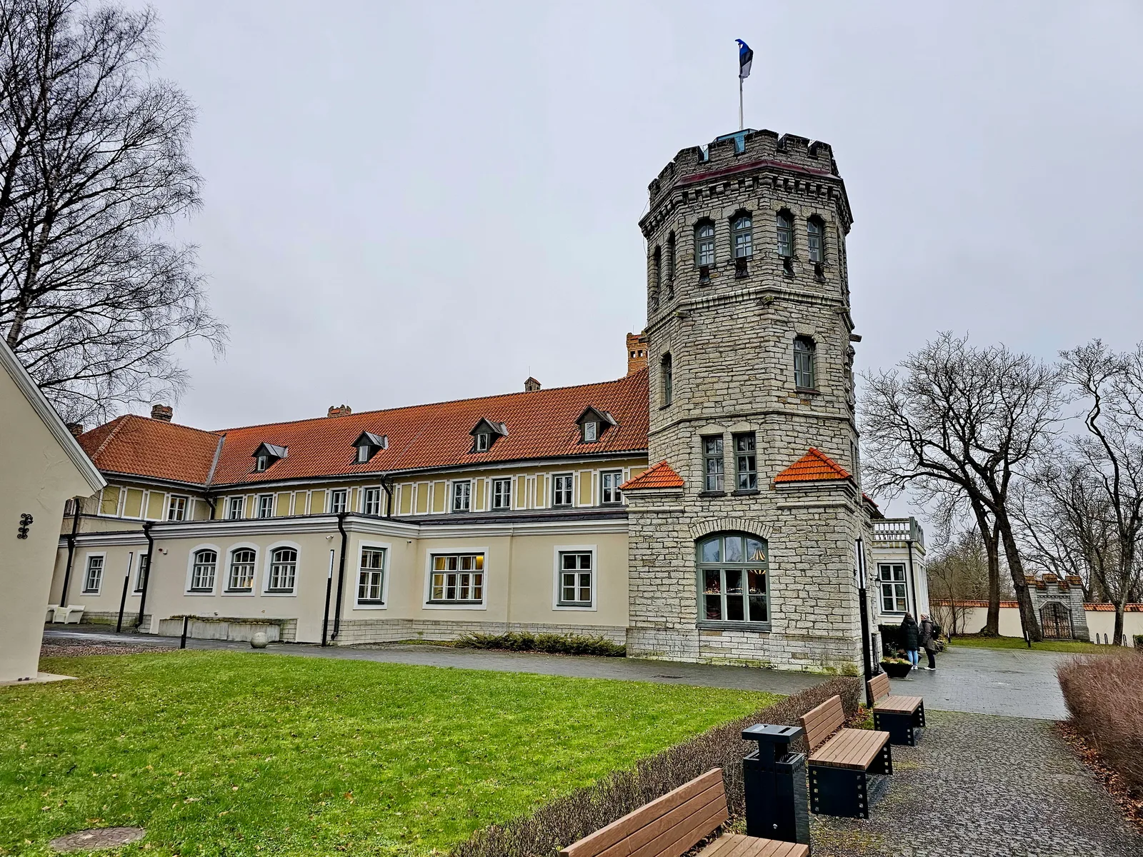 Details at Maarjamäe Castle Tallinn — travel photo