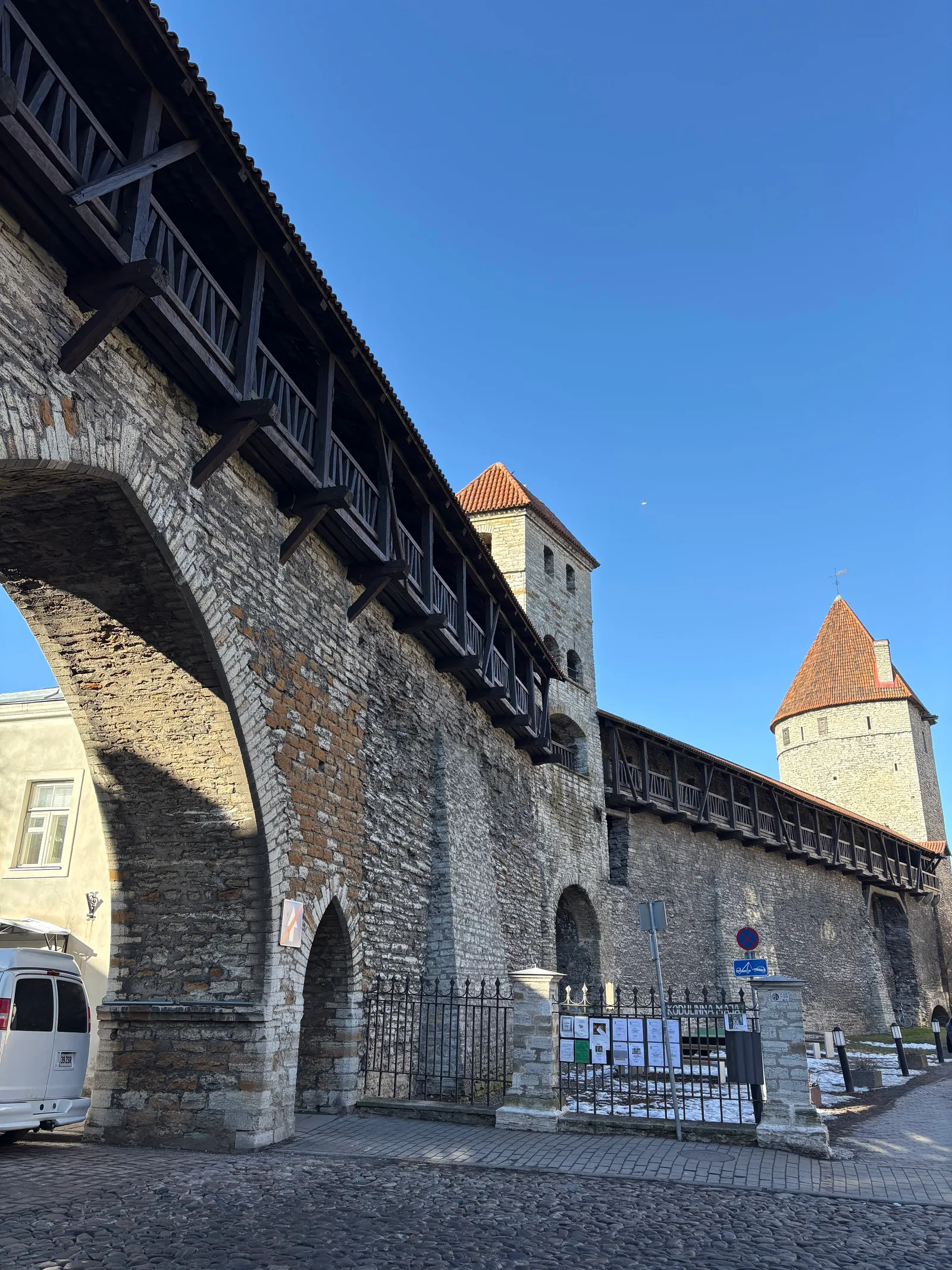 Main view at Nun Tower and Walls Tallinn — travel photo