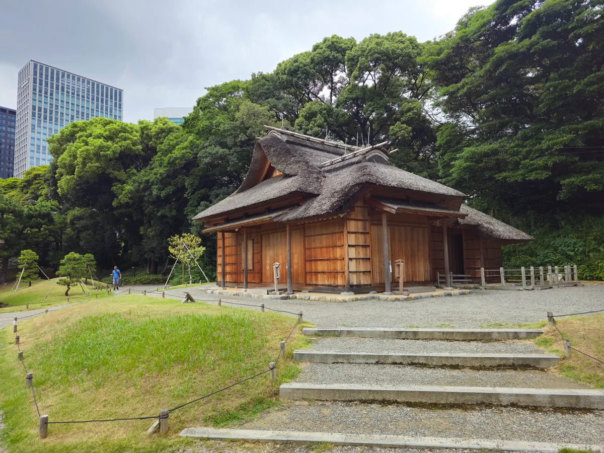 Main view at Hamarikyu Gardens Tokyo — travel photo