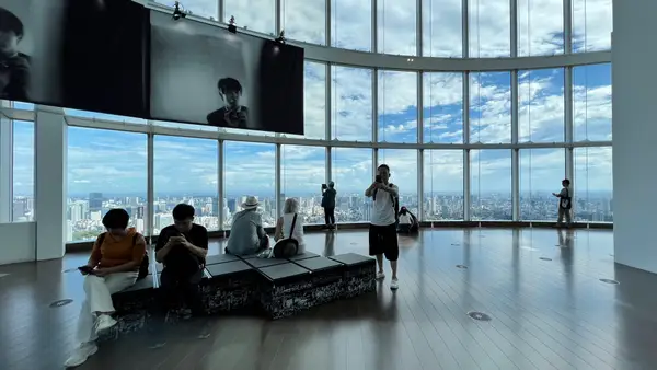 Atmosphere at Mori Art Museum Tokyo — travel photo