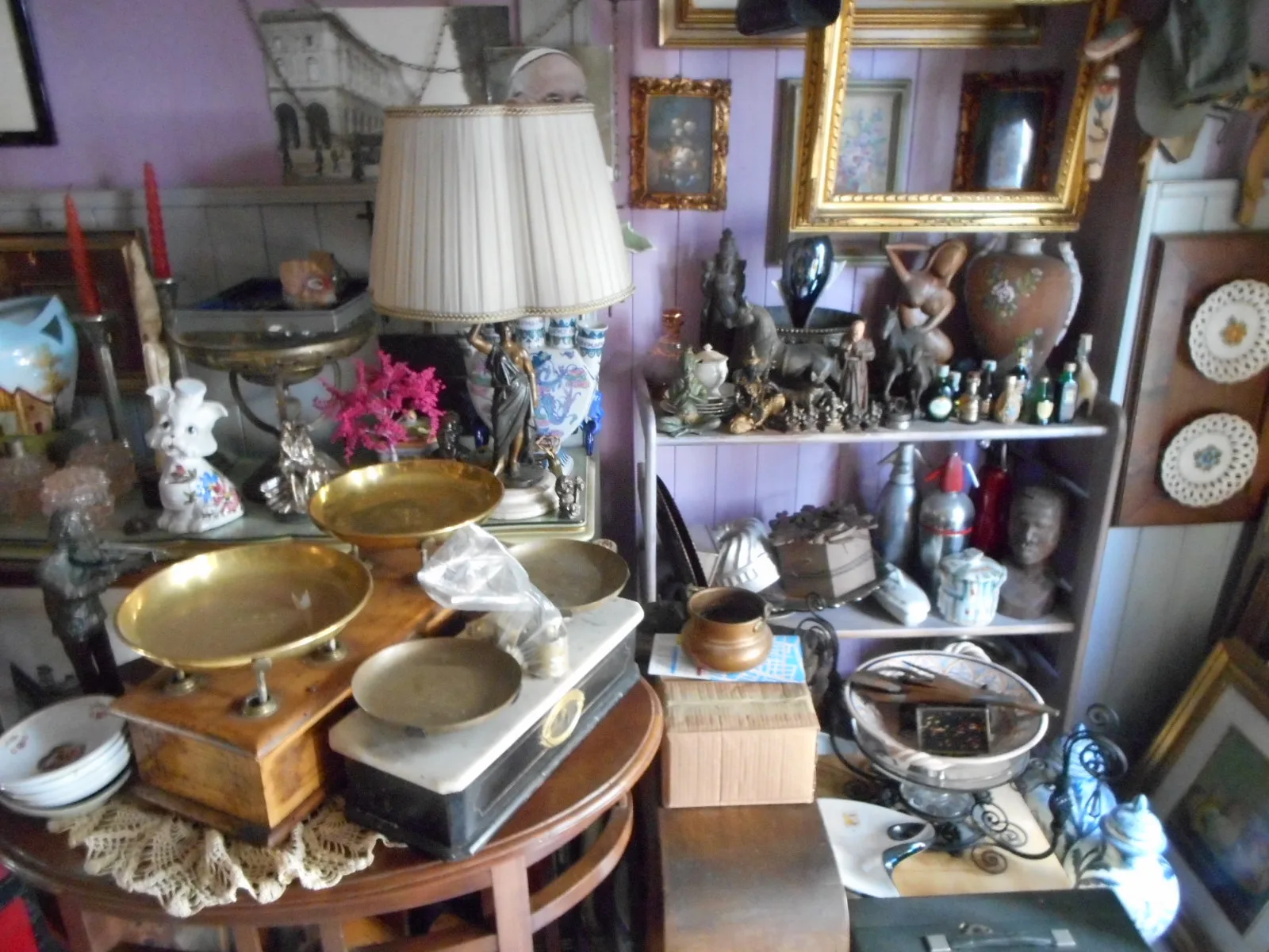 Main view at Antiquario Rigattiere Gianola Veja Turin Turin — travel photo
