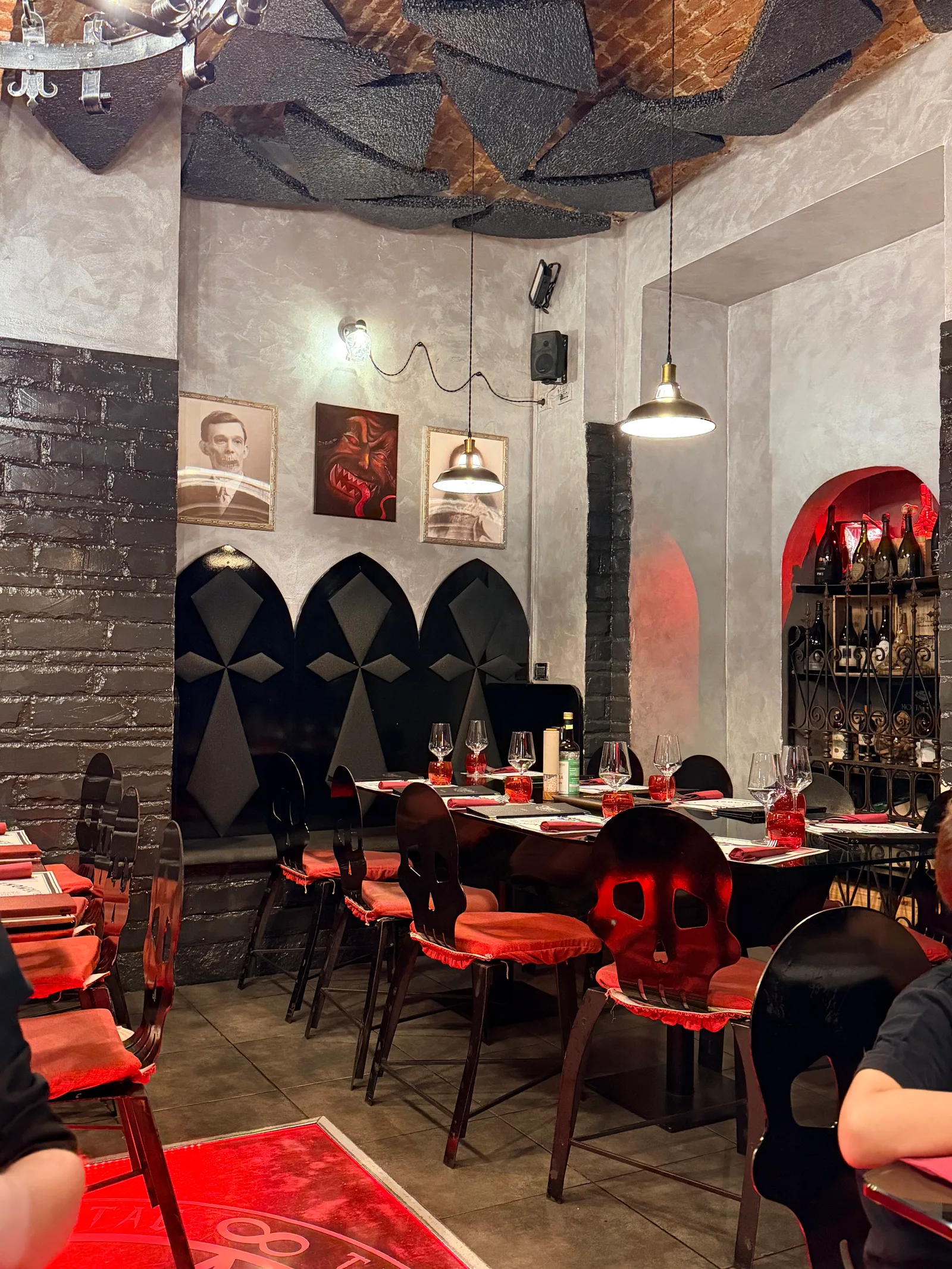 Main view at La Casa Del Demone Turin — travel photo