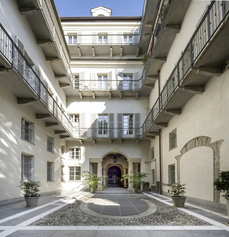 Palazzo Del Carretto - Art Apartments and Guesthouse