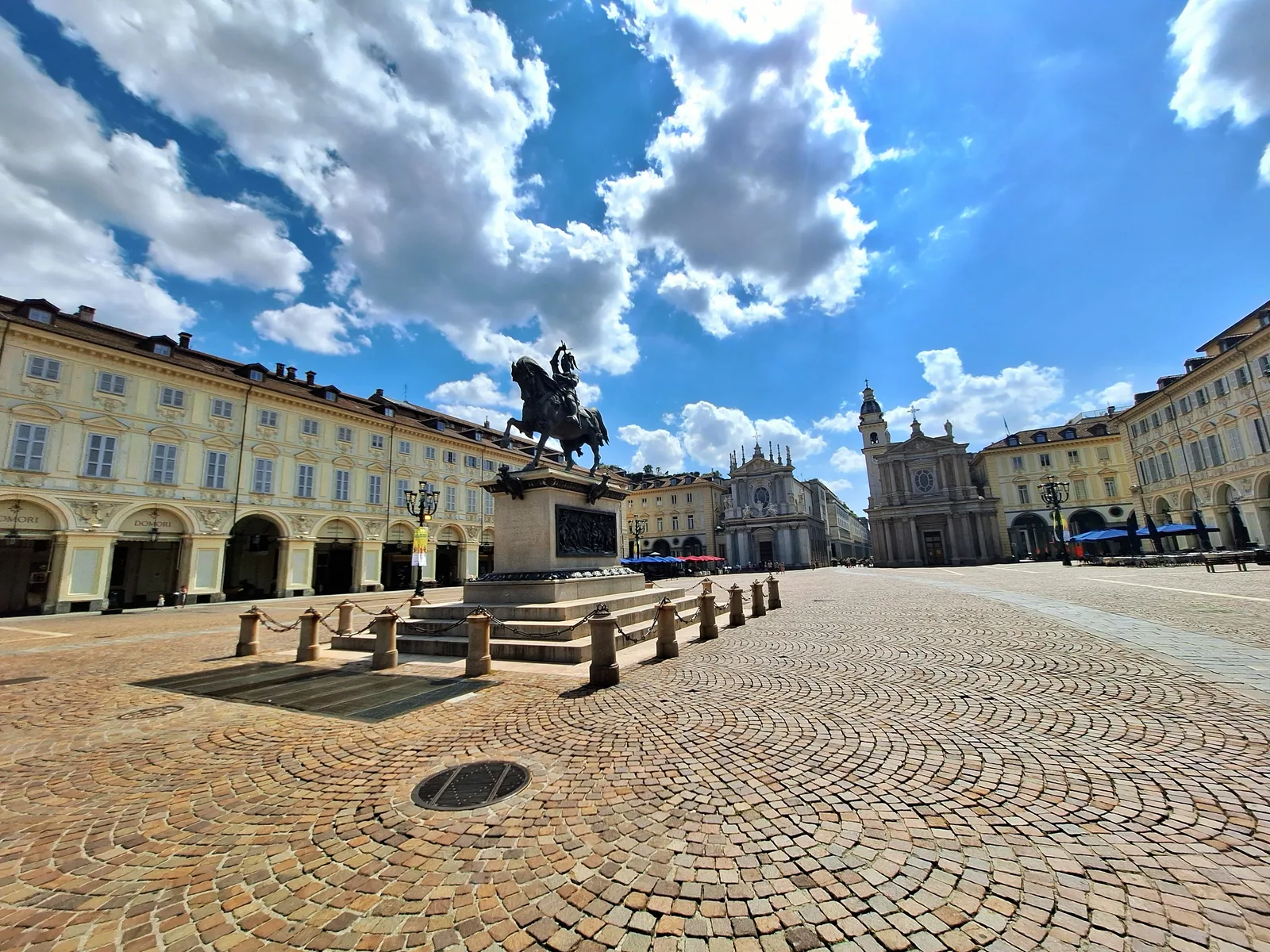 Main view at Piazza Castello Turin — travel photo