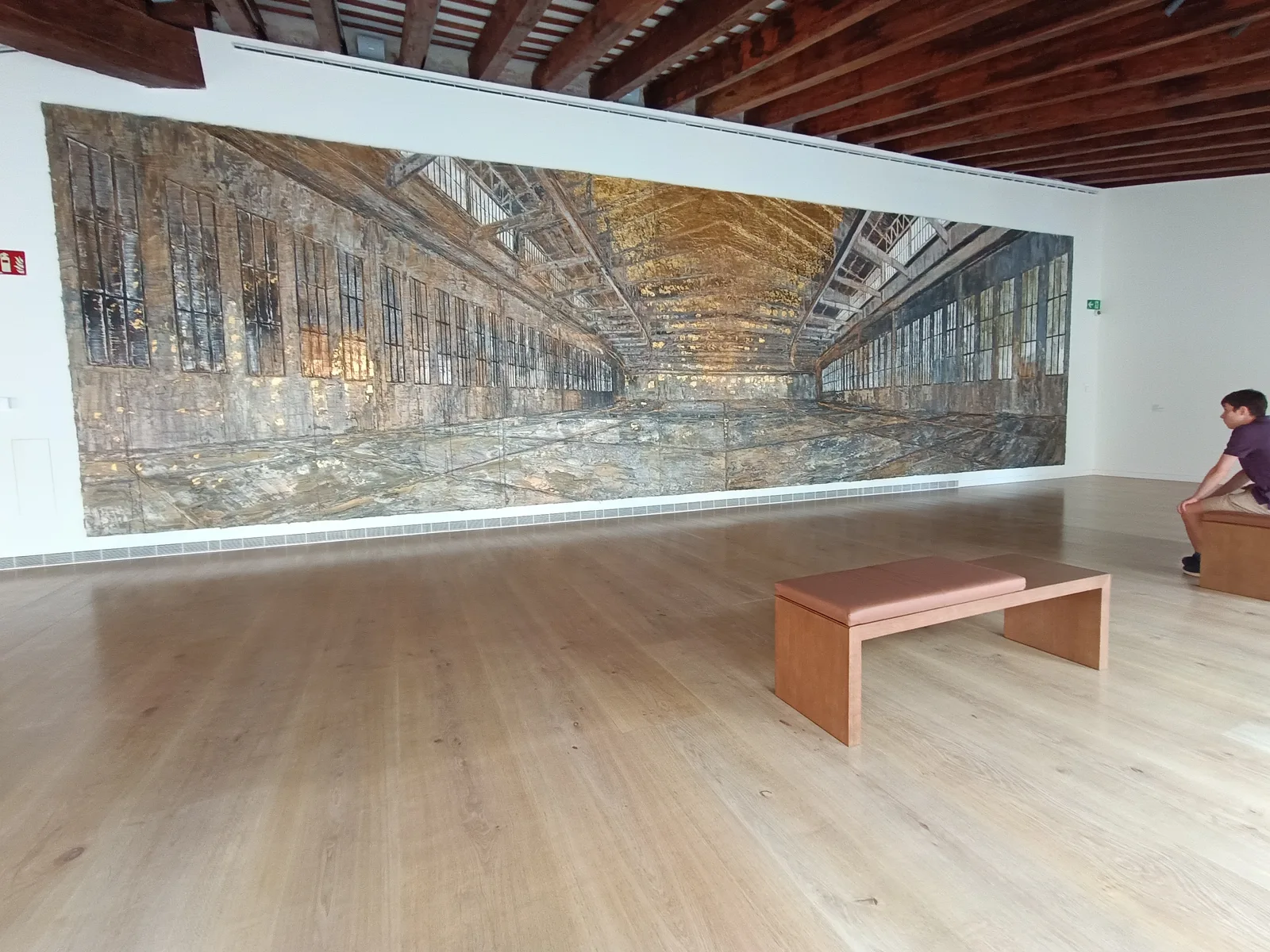 Atmosphere at Centro de Arte Hortensia Herrero (CAHH) Valencia — travel photo