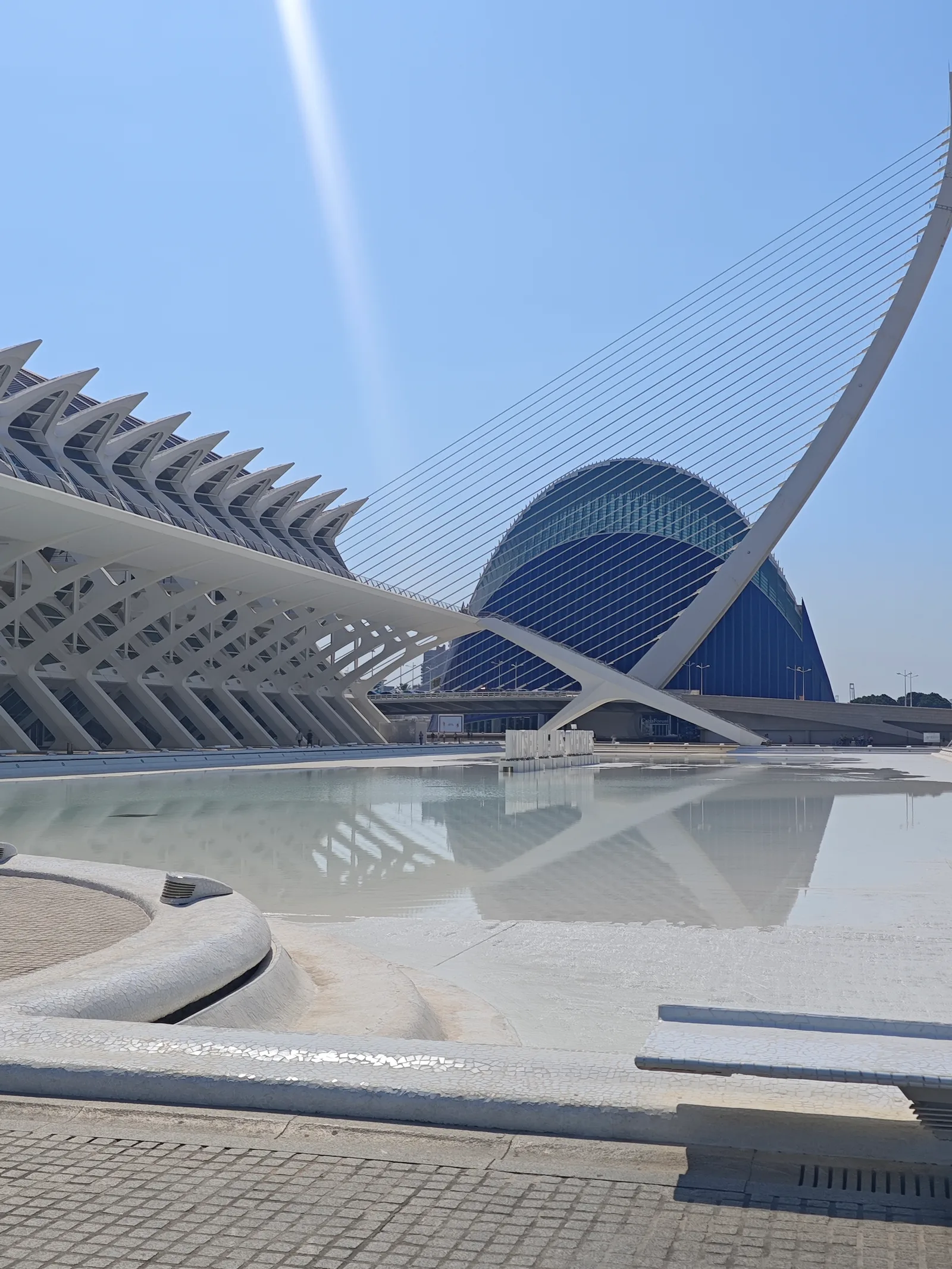 Atmosphere at Ciudad de las Artes y las Ciencias Valencia — travel photo